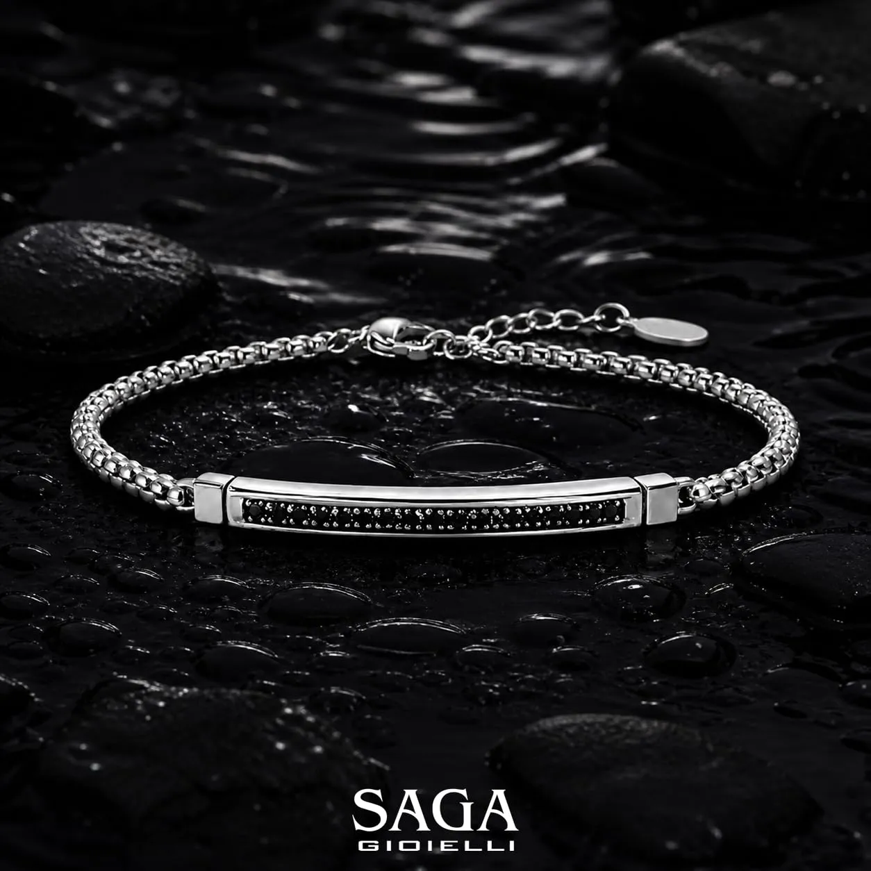 SAGA GIOIELLI Bracciale Uomo in Acciaio con Maglia Tonda, Barretta Centrale e Cristalli Neri, Argento, 4 mm - immagine 2