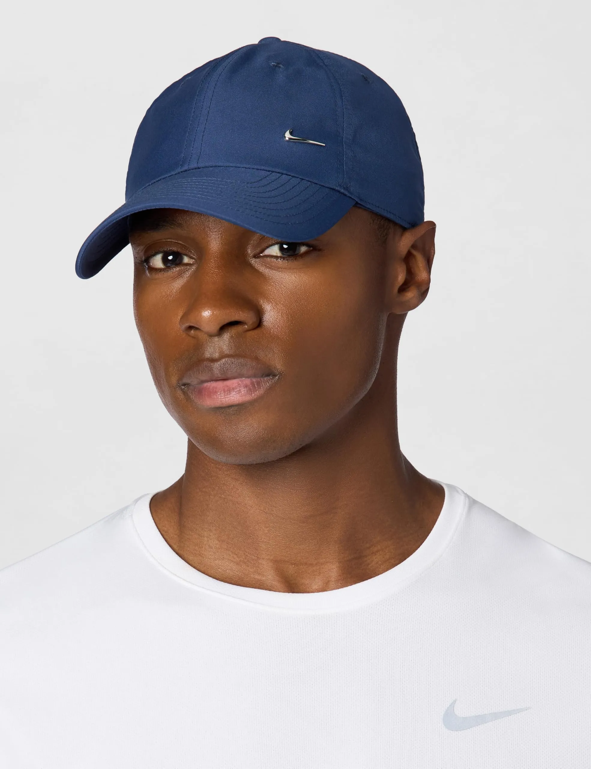 Nike Club Cappuccio - Midnight Navy/Argento Metallizzato - L/XL Uomo - immagine 2