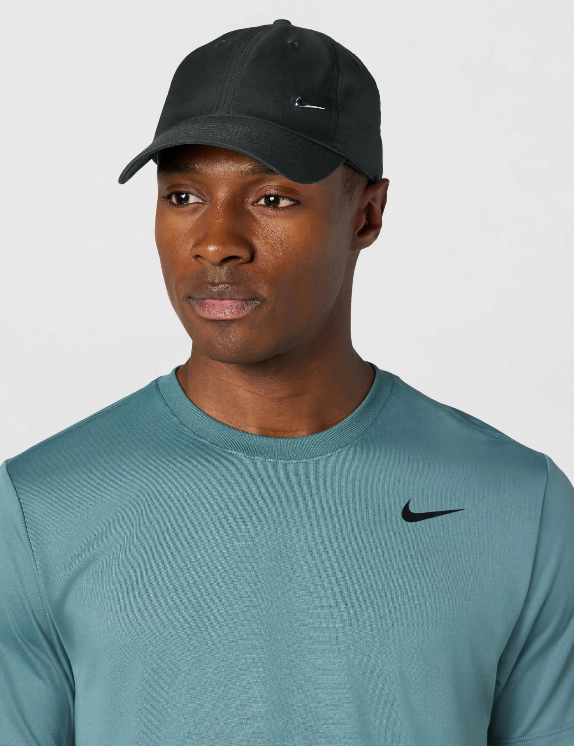 Nike Club Cappuccio, Nero/Argento Metallizzato, L/XL Uomo - immagine 2