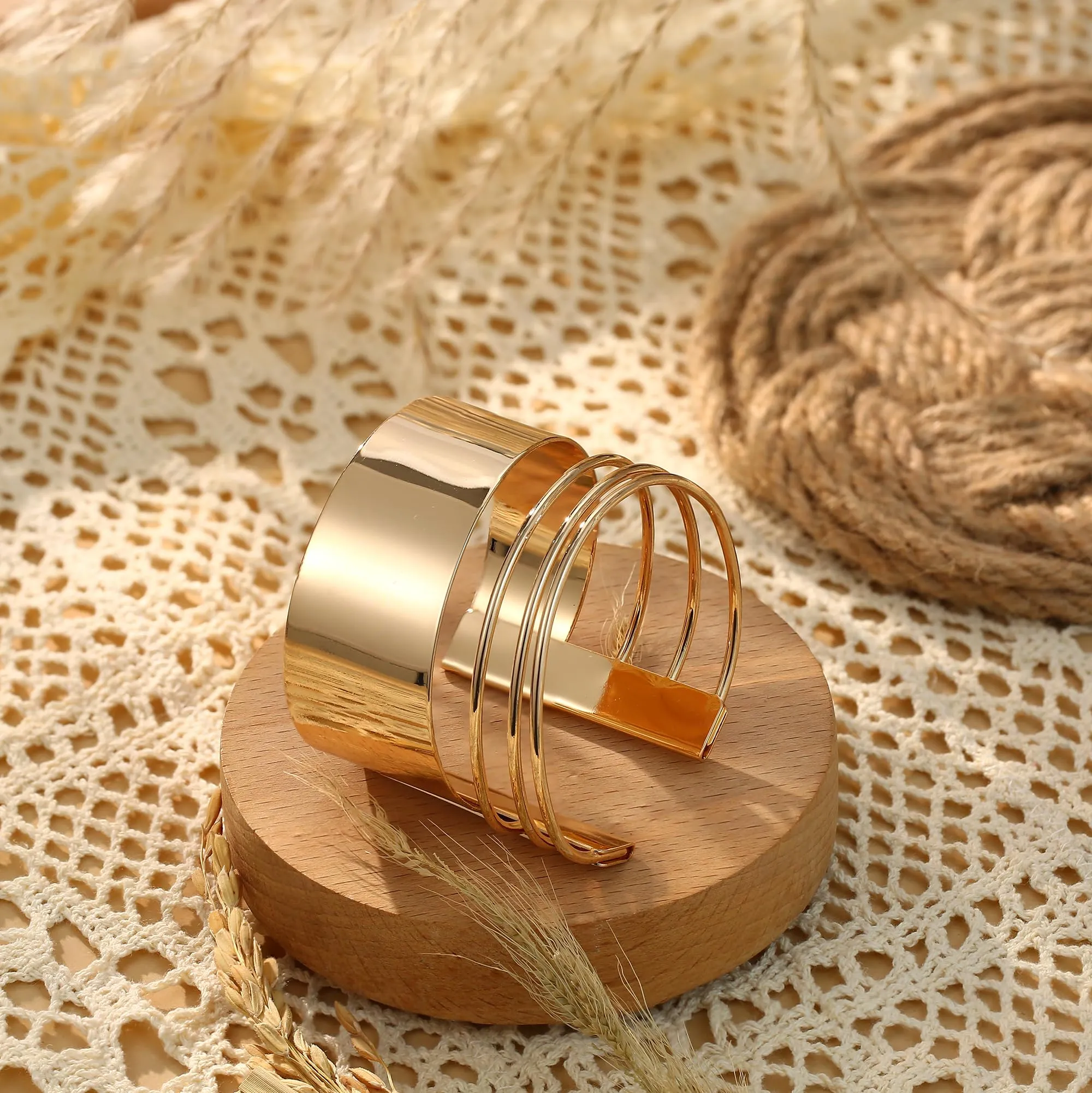 LOLIAS Set di Gioielli in Oro per Donne: Collana Choker, Bracciale Largo e Orecchini - immagine 9