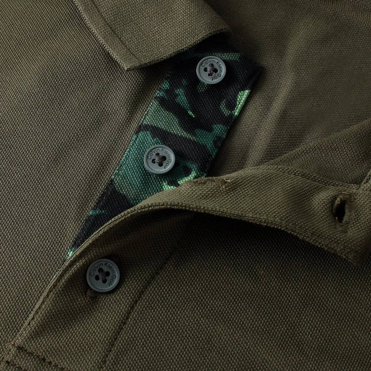 Calvin Klein Polo Golf Uomo Campus Olive Camo 5XL - immagine 6