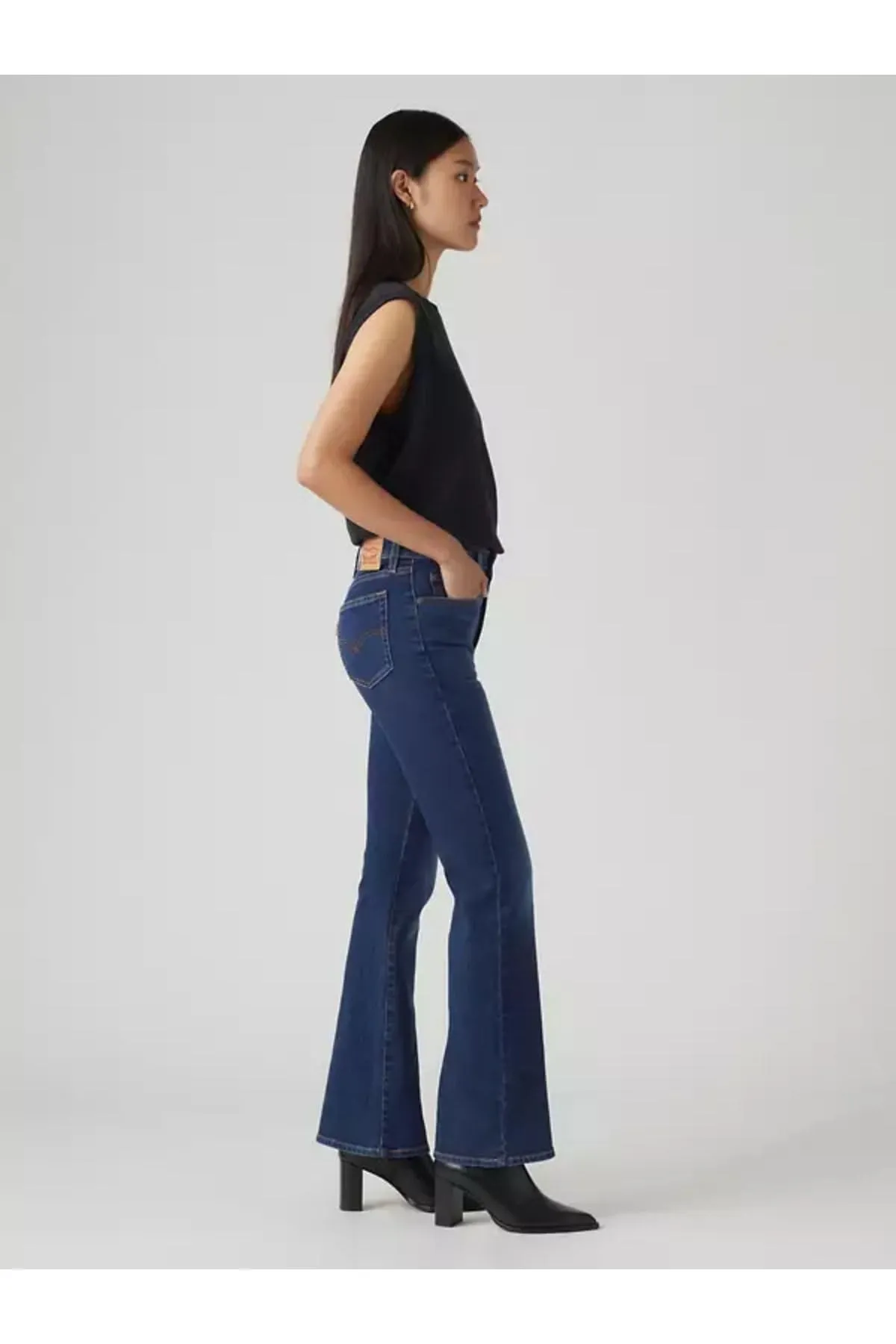Levi's 725 High Rise Bootcut Jeans, Indaco Scuro (0196), 26W x 28L - immagine 3