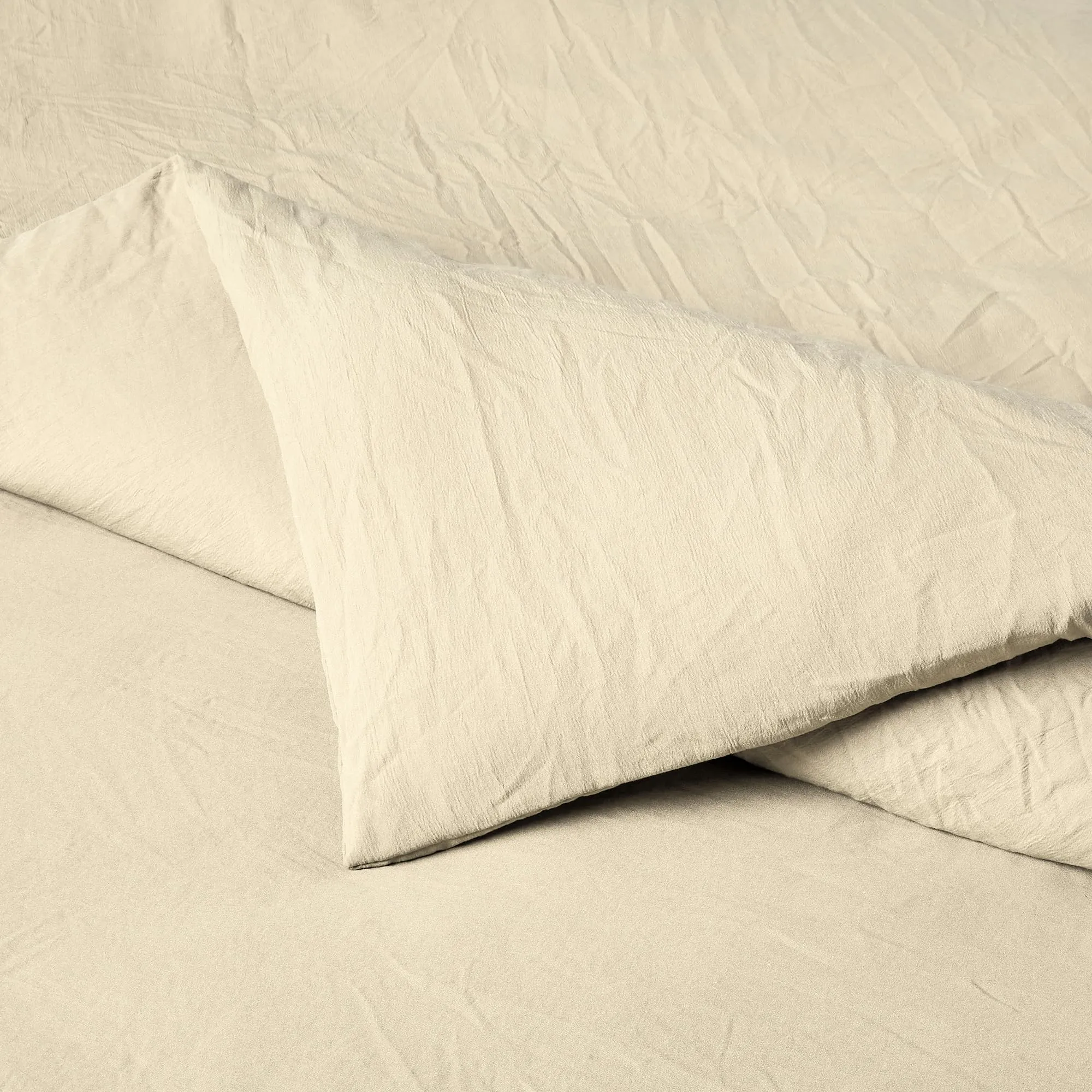 Amazon Basics Set Copripiumino in Microfibra Prelavata, 200x200 cm e 2 Federe 80x80 cm, Beige - immagine 3