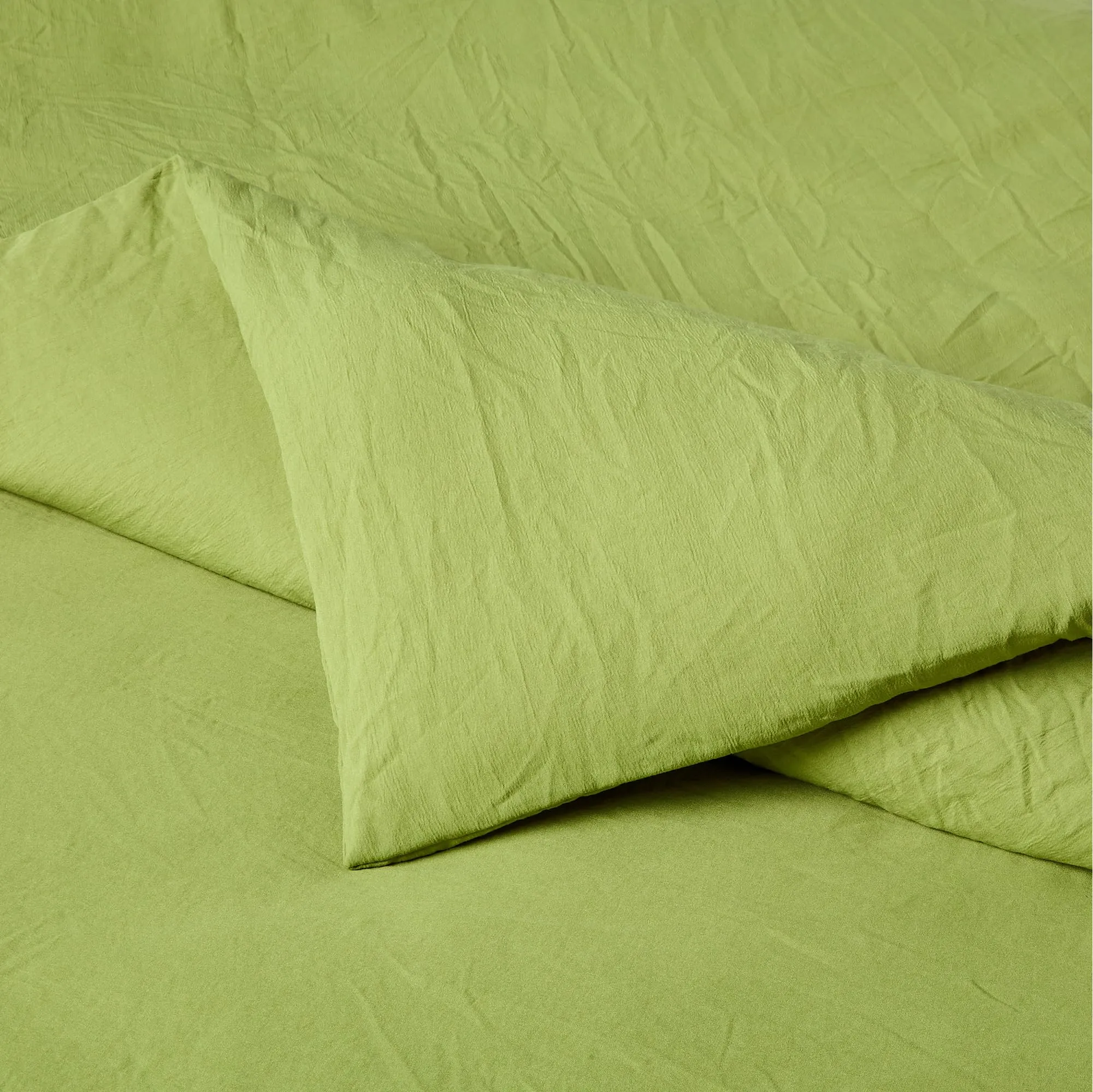 Amazon Basics Set Copripiumino Singolo in Microfibra, 135 x 200 cm e 1 Federa 50 x 80 cm, Verde - immagine 3