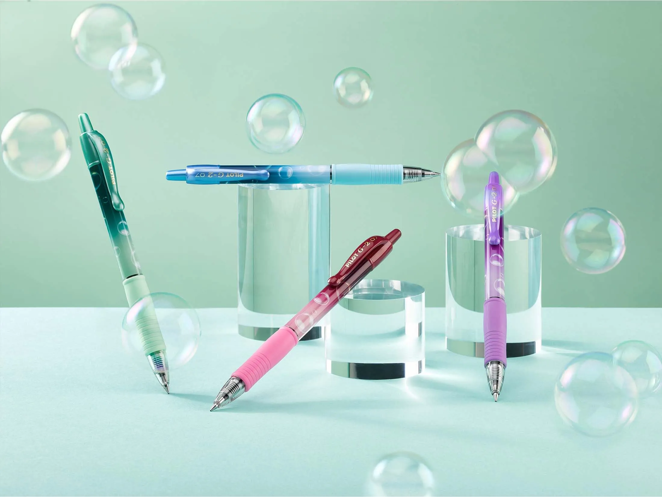 Pilot G2 Bubble, Set di 4 Penne Roller in Gel Retrattili e 4 Ricariche, Punta Media, Inchiostro Blu, Viola, Verde, Turchese, Bordeaux - immagine 7