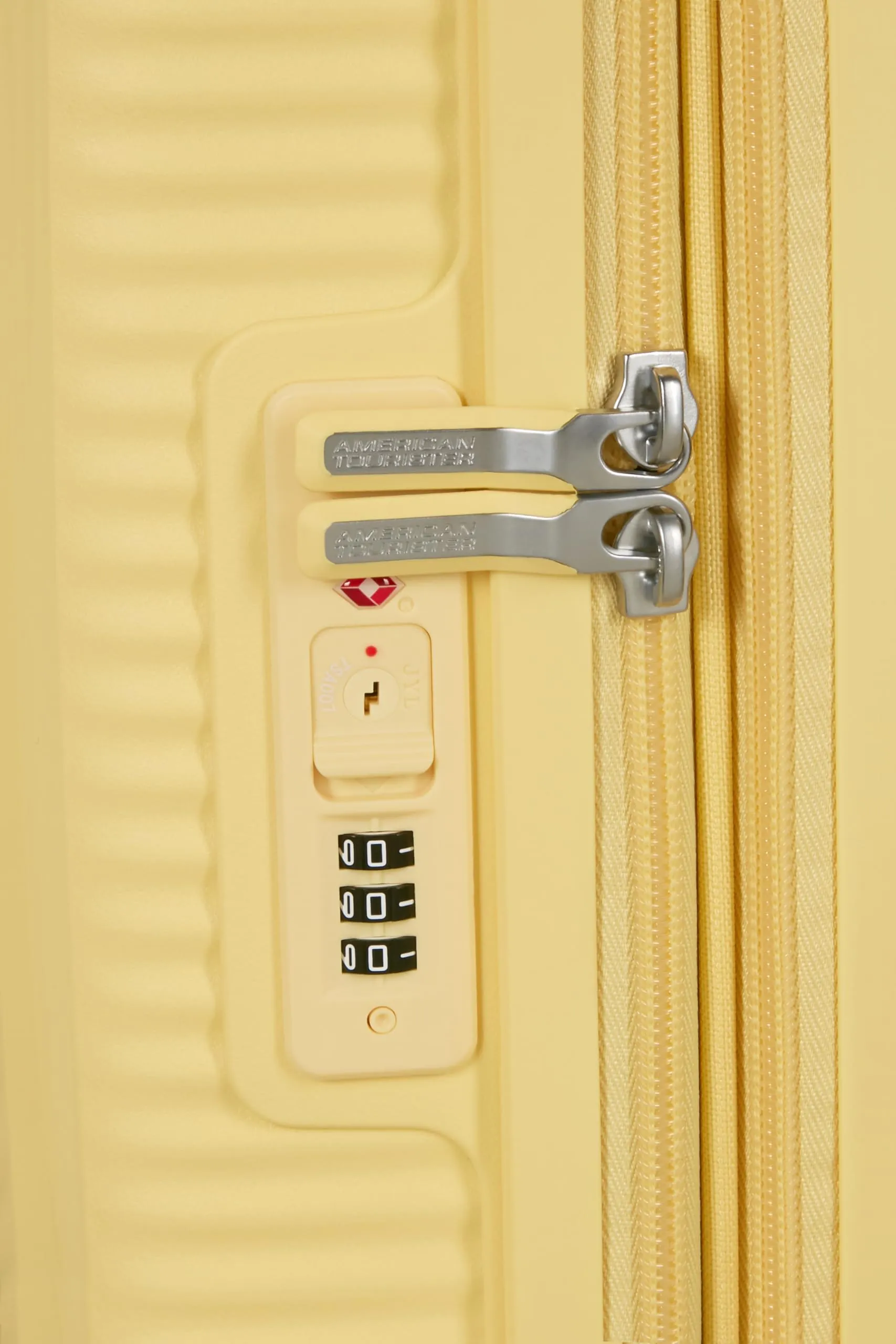 American Tourister Soundbox Trolley 67 cm - Giallo Pastello - immagine 8