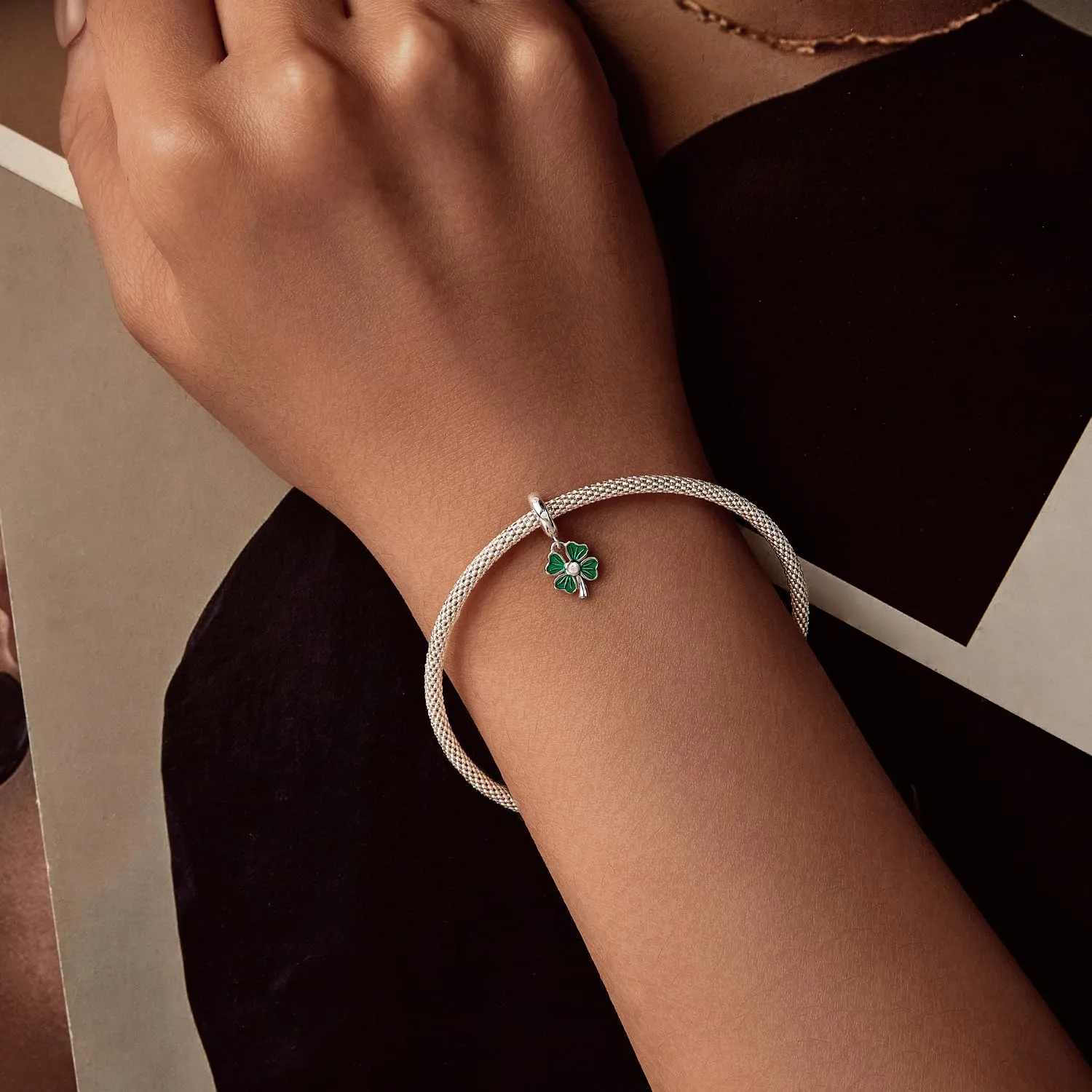 NINGAN 925 Argento Sterling Trifoglio Verde e Coccinella Pendente Perla Zircone Charm per Braccialetto e Collana - immagine 3
