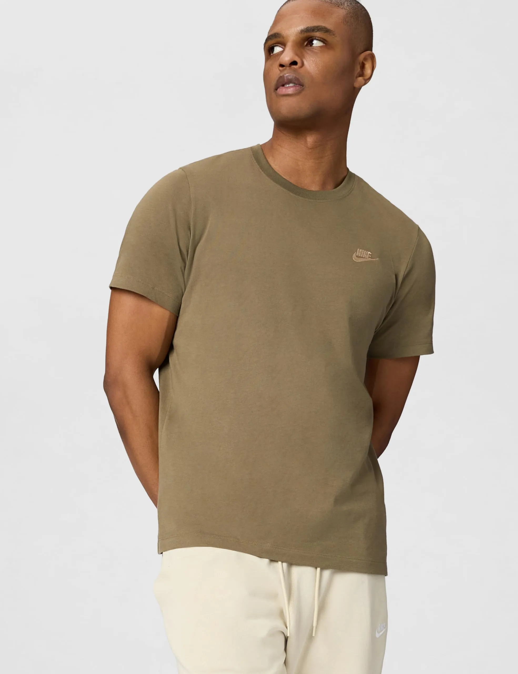 Nike Club T-Shirt Medium Olive/Parachute Beige S - immagine 6