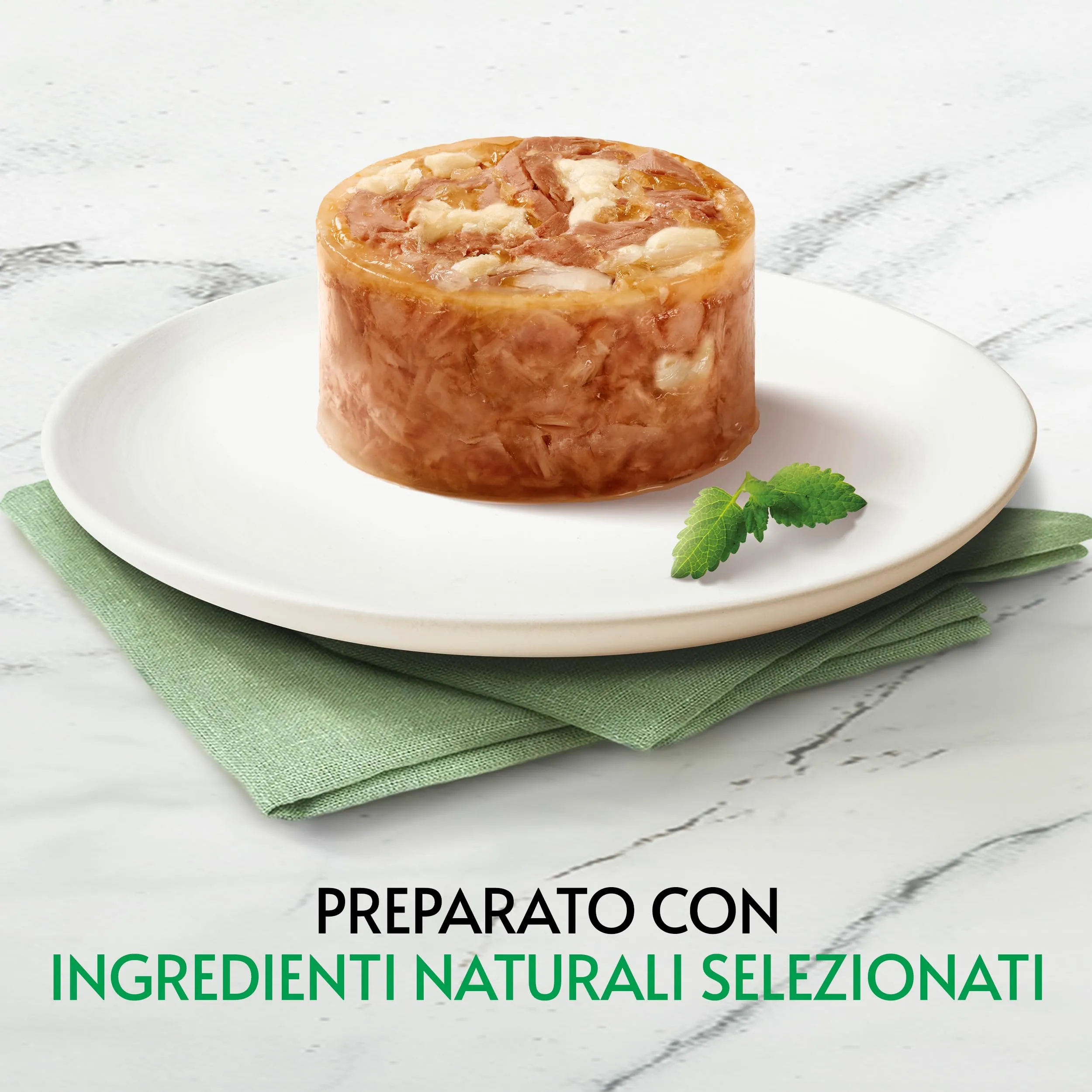 Gourmet Nature's Creations Cibo Umido per Gatti Adulti Fiocchi di Tonnetto Naturale e Pesce Bianco in Gelée, 24 x 70g - immagine 4