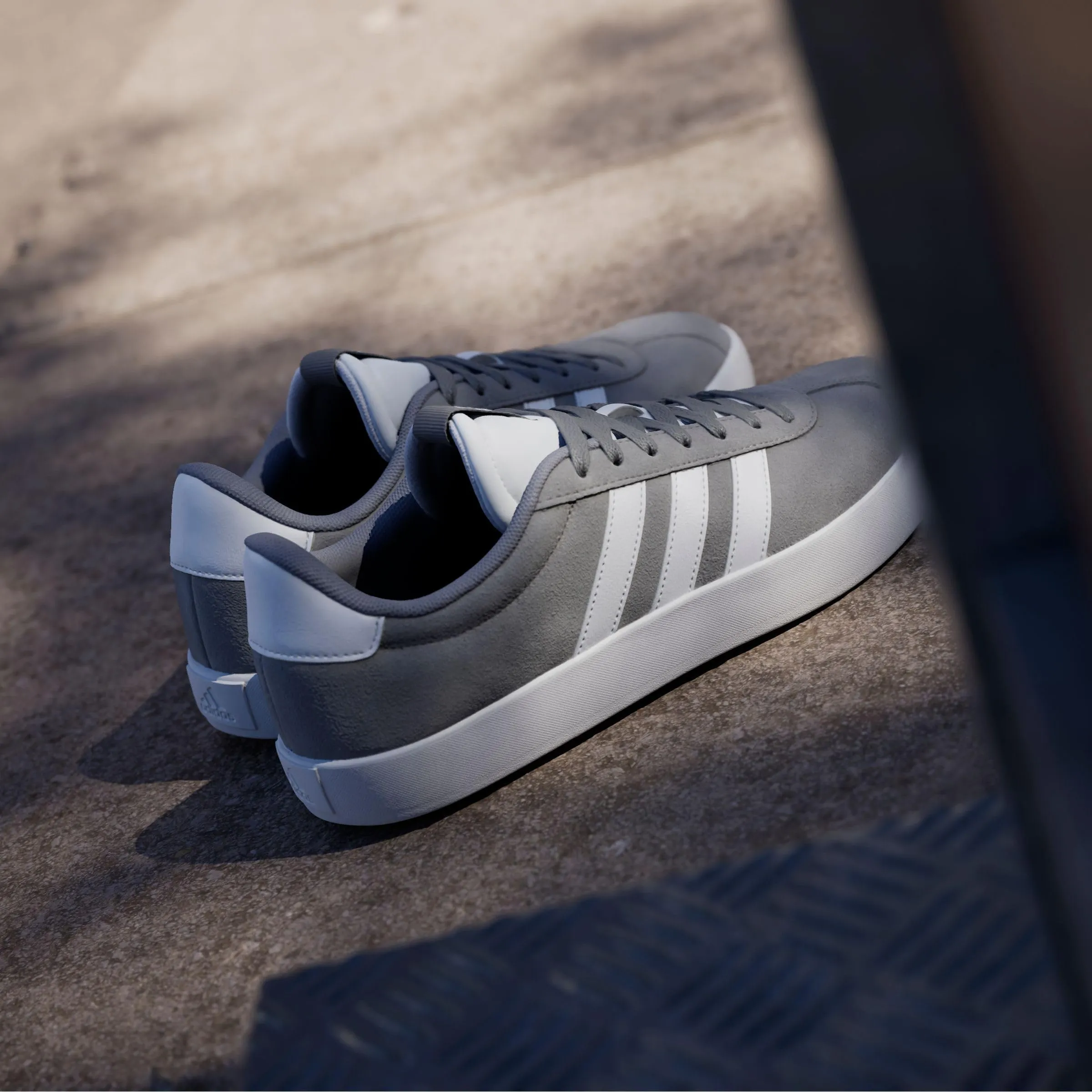 adidas VL Court 3.0 Shoes, Grey Three / Cloud White, 38 EU - immagine 3