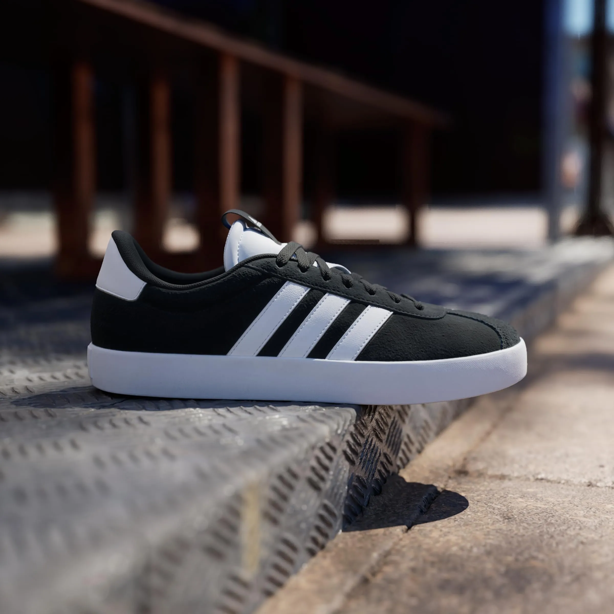 adidas VL Court 3.0 Shoes, Core Black / Cloud White / Core Black, 44 2/3 EU - immagine 3