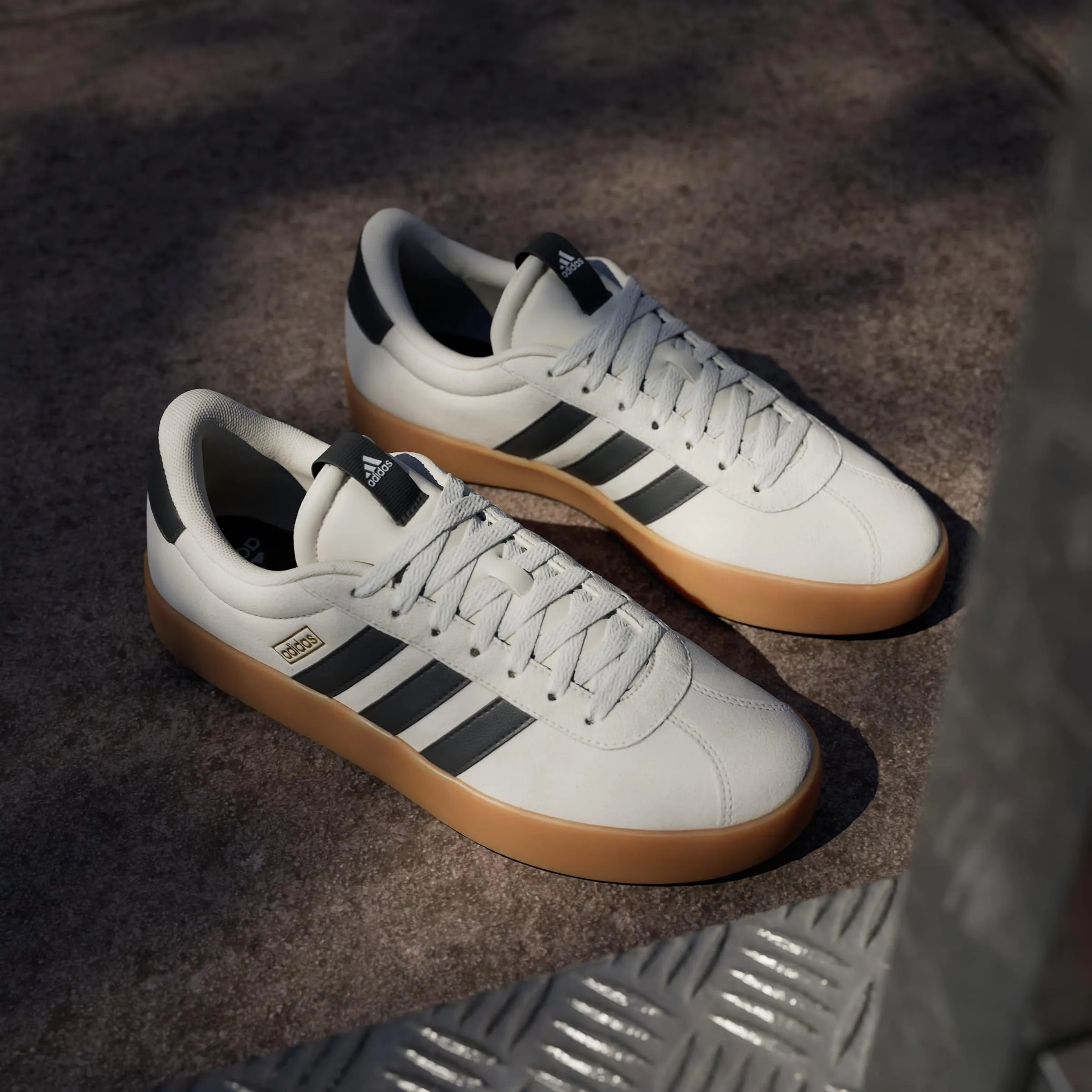 adidas VL Court 3.0 Shoes, Alumina/Core Black/Gold Metallic, 40 2/3 EU - immagine 9
