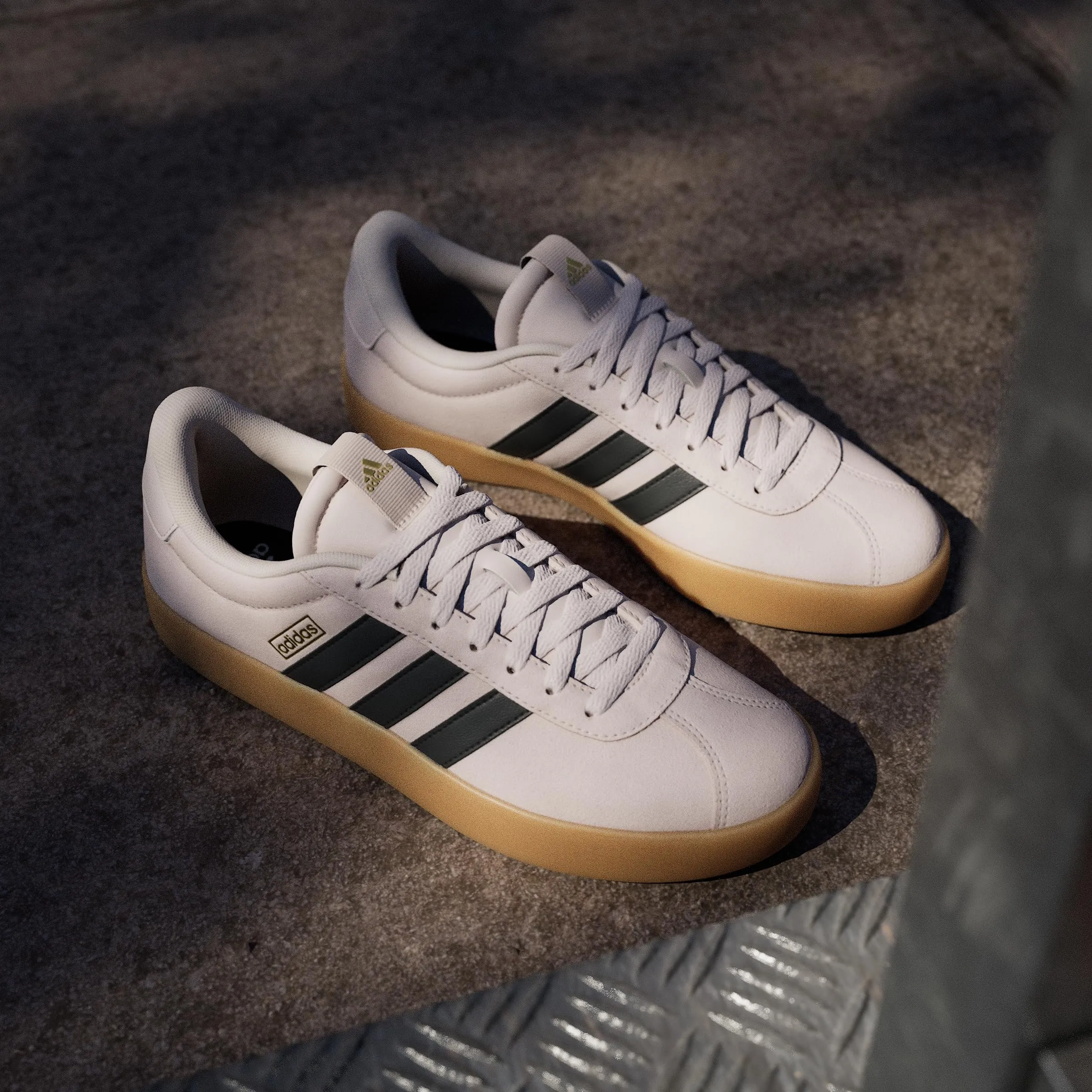 adidas VL Court 3.0 Shoes - Putty Mauve/Core Black/Gold Met - 42 2/3 EU - immagine 9