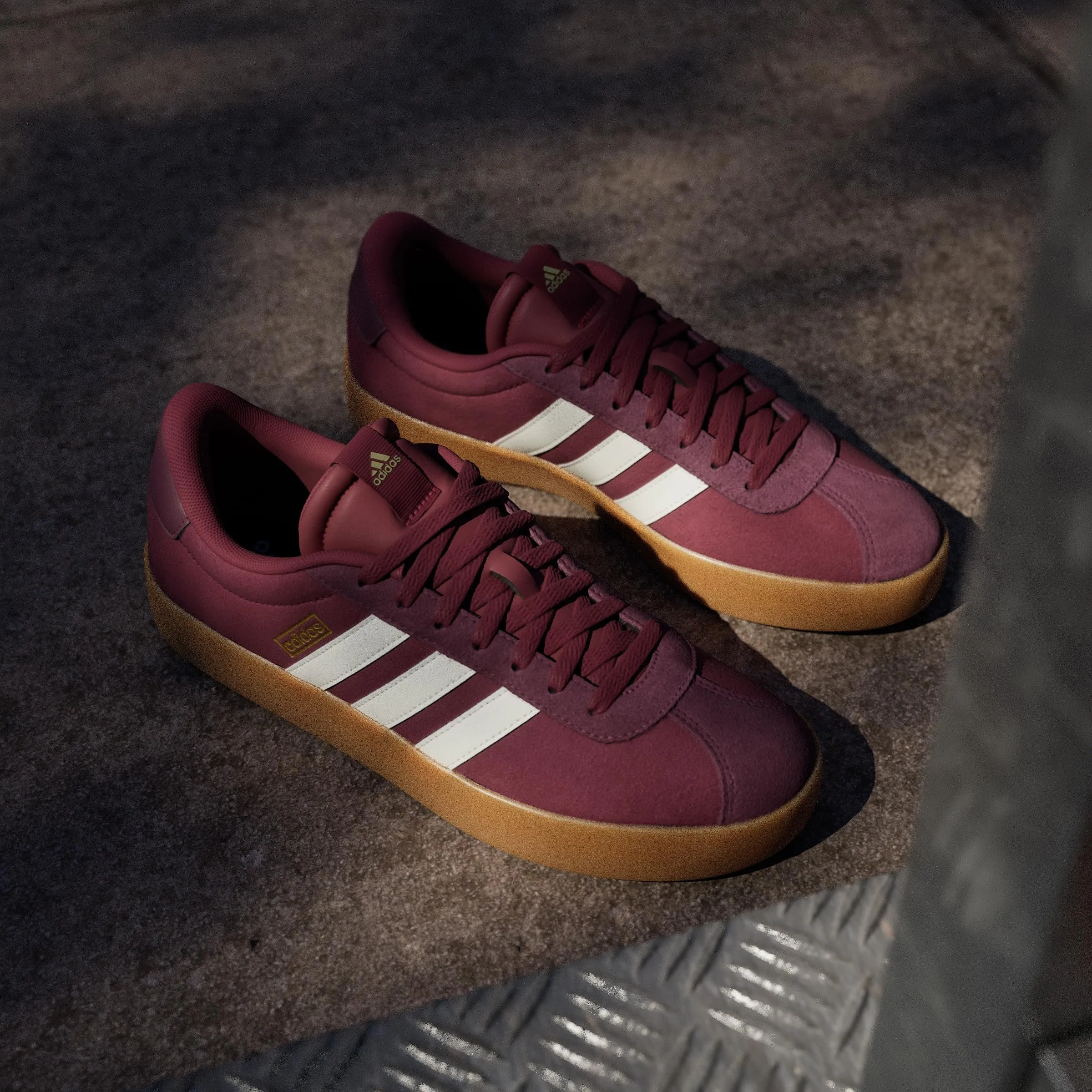 adidas VL Court 3.0 Shoes, Shadow Red/Off White/Maroon, 43 1/3 EU - immagine 2