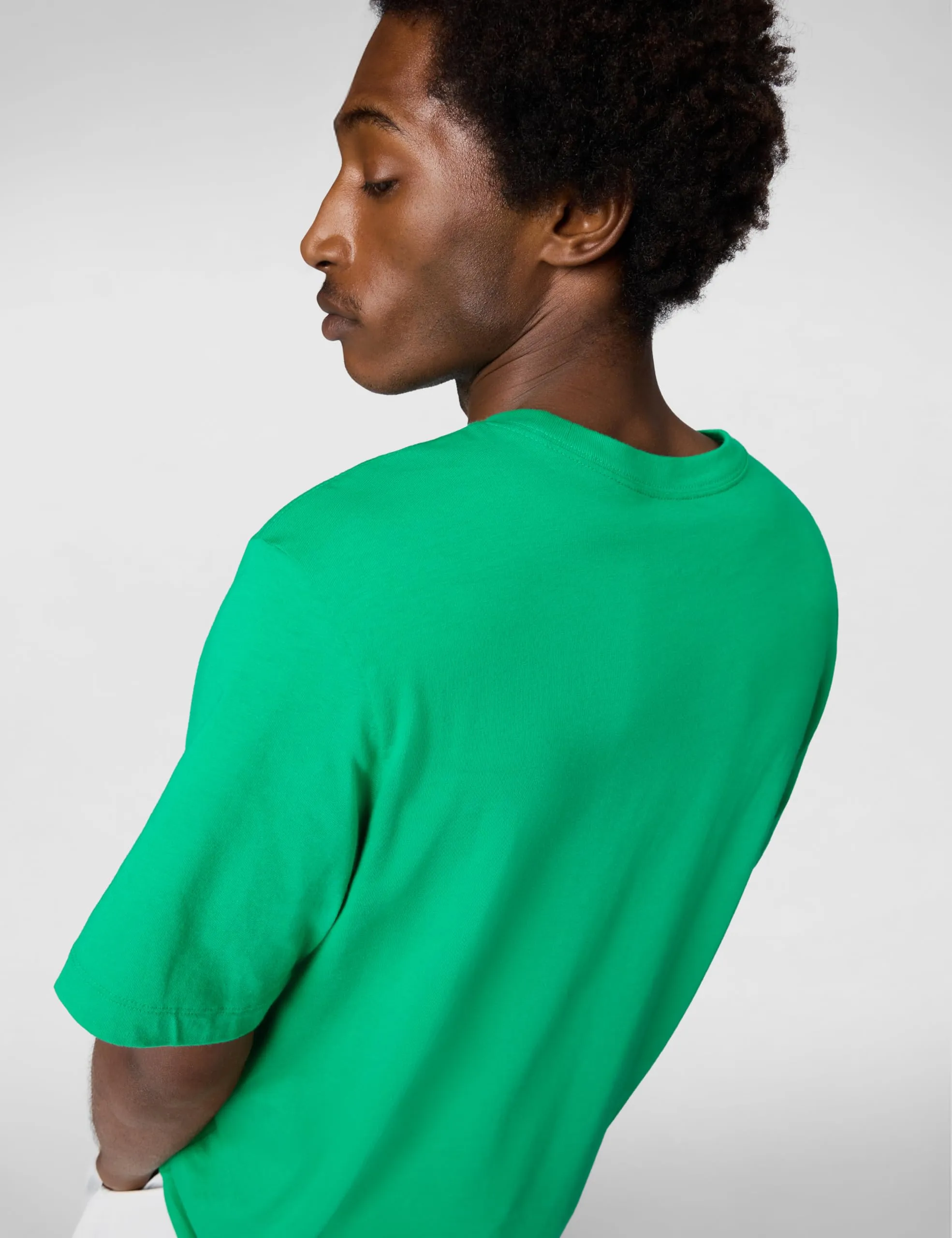 Nike Sportswear AR4997-324 Maglietta da Uomo - Verde Stadio - immagine 5