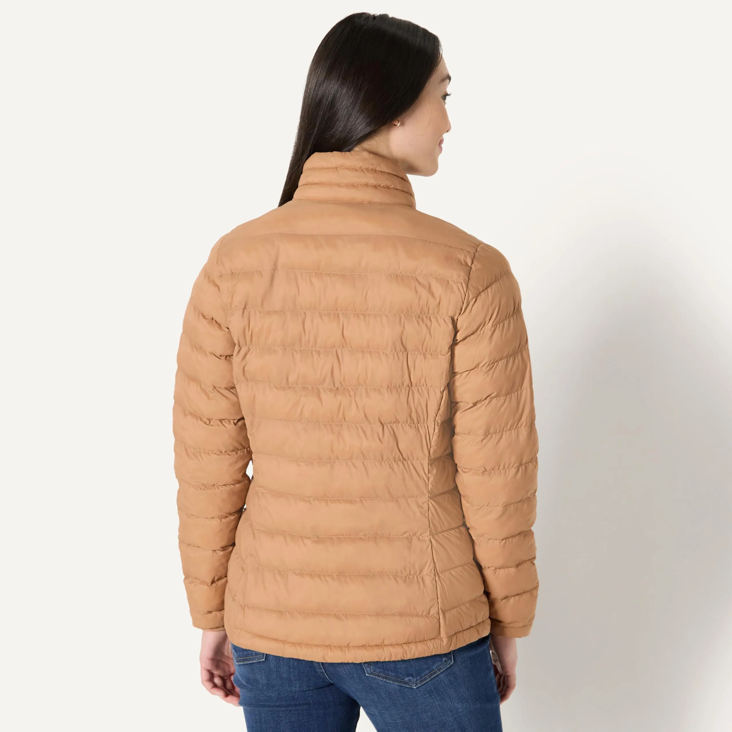 Amazon Essentials Piumino leggero resistente all'acqua ripiegabile Donna, Marrone Chiaro, L - immagine 3