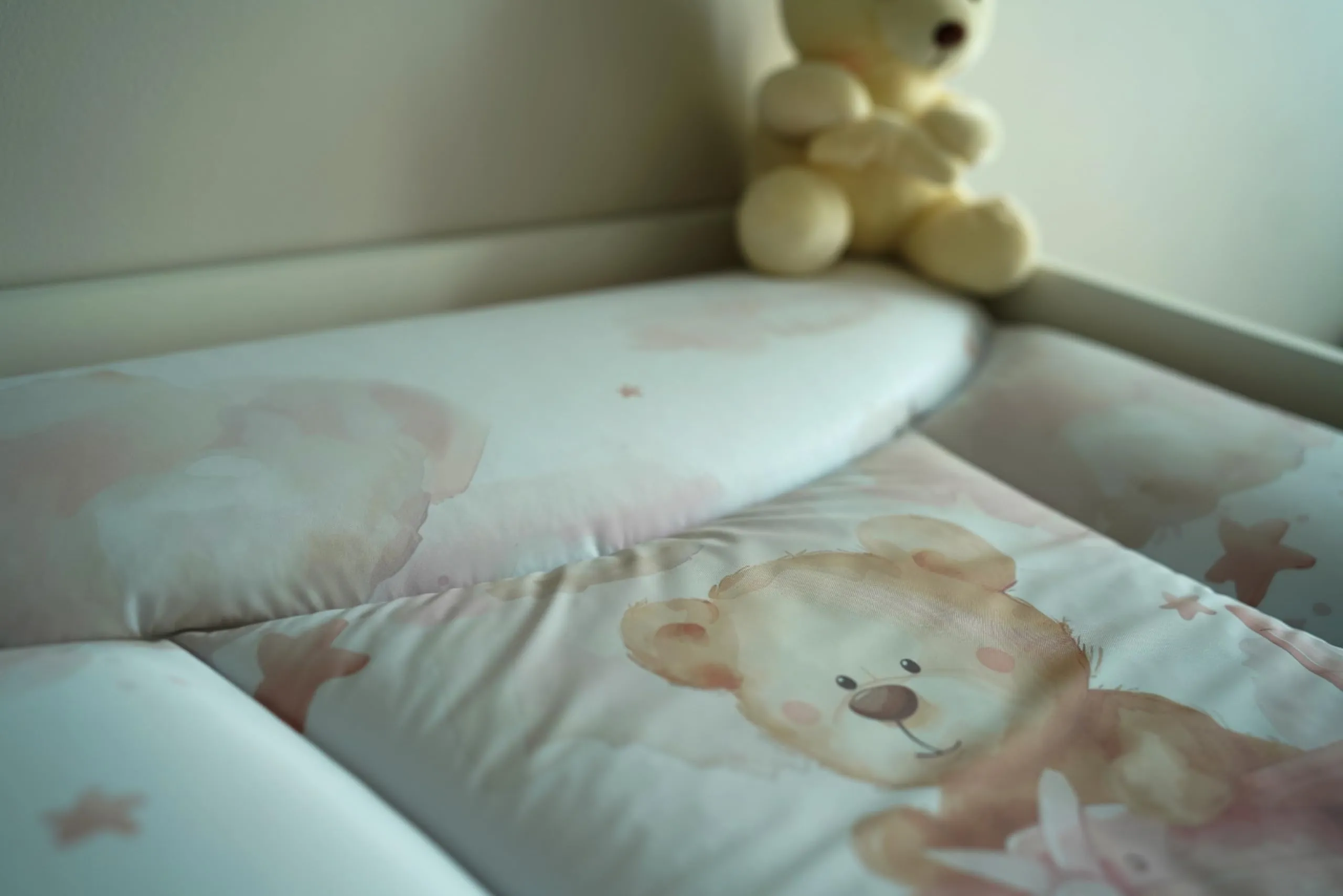 Ceba Baby Fasciatoio Materassino Lavabile e Impermeabile, Certificato Öko-Tex, 75x72 cm, Il volo da sogno di Teddy - immagine 9