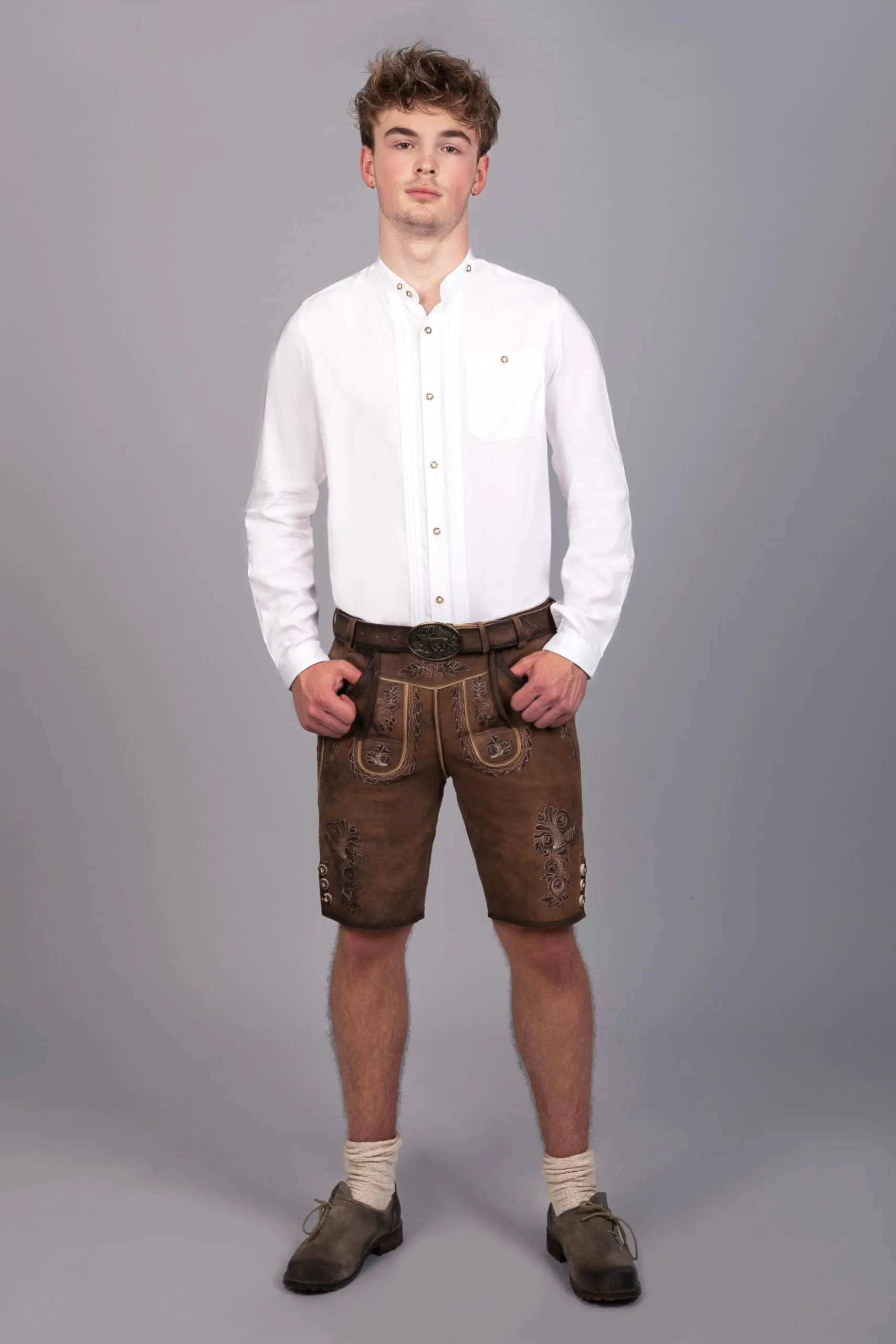Edelnice Trachtenmode Pantaloni Corti in Pelle Scamosciata, Marrone, Taglia 47 - immagine 2