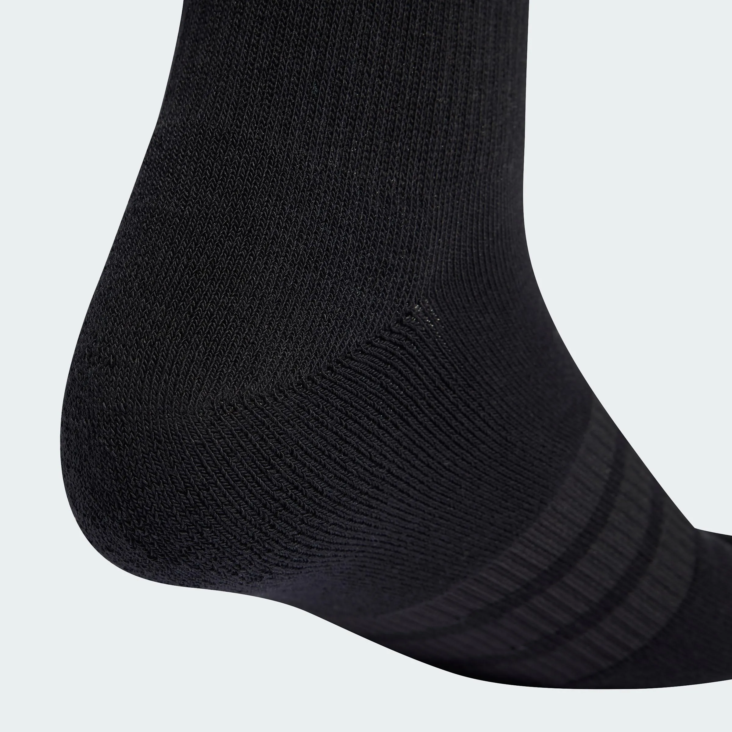 adidas Cushioned Sportswear Crew Socks, 3 Pair Pack, Black/Black/White, 45-48 - immagine 2
