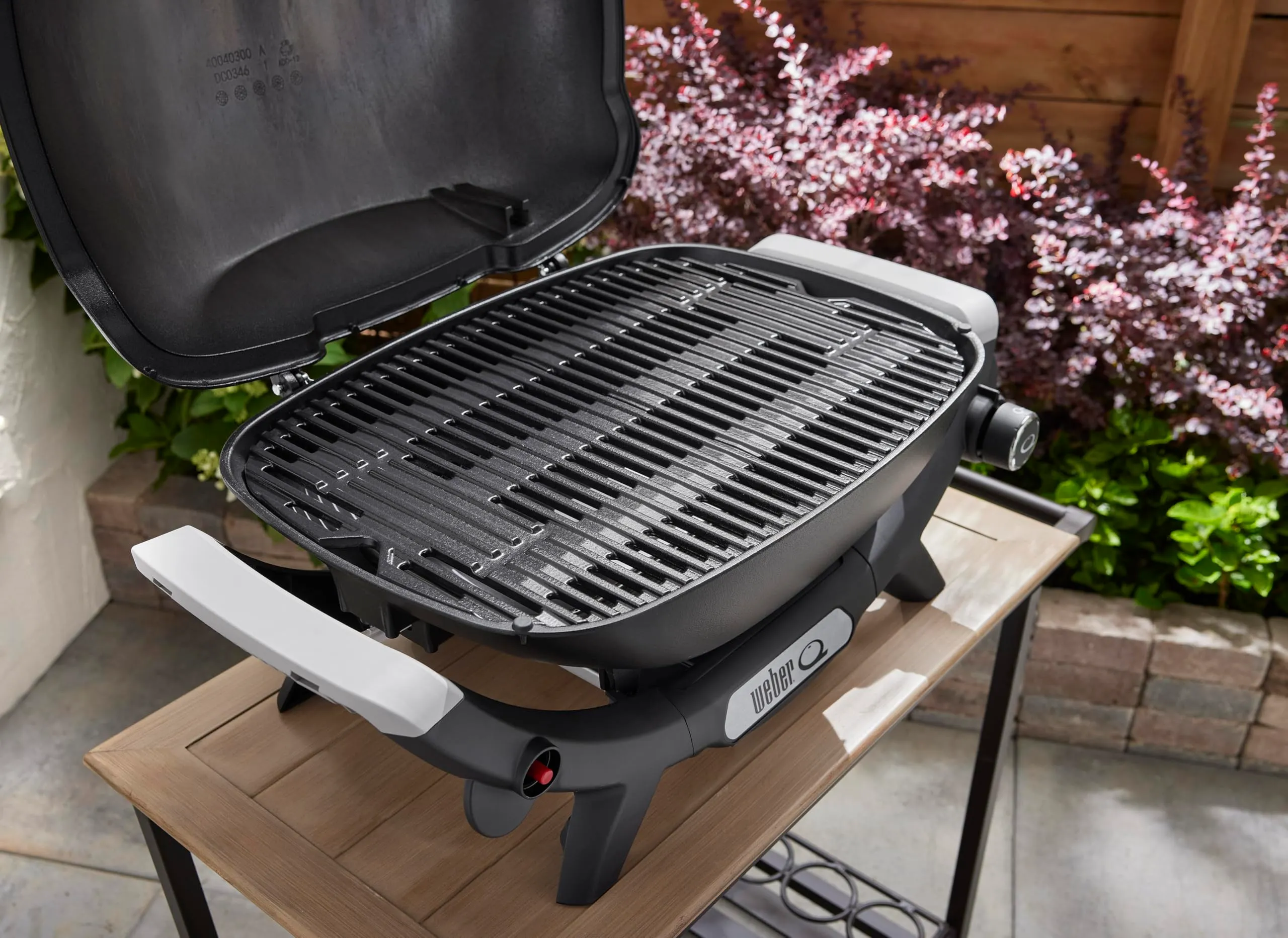 Weber Q2100N Barbecue a Gas, Superficie Grill 53 x 38 cm, 1 bruciatore, Griglia in ghisa Smaltata in Porcellana - Nero (1501082) - immagine 6