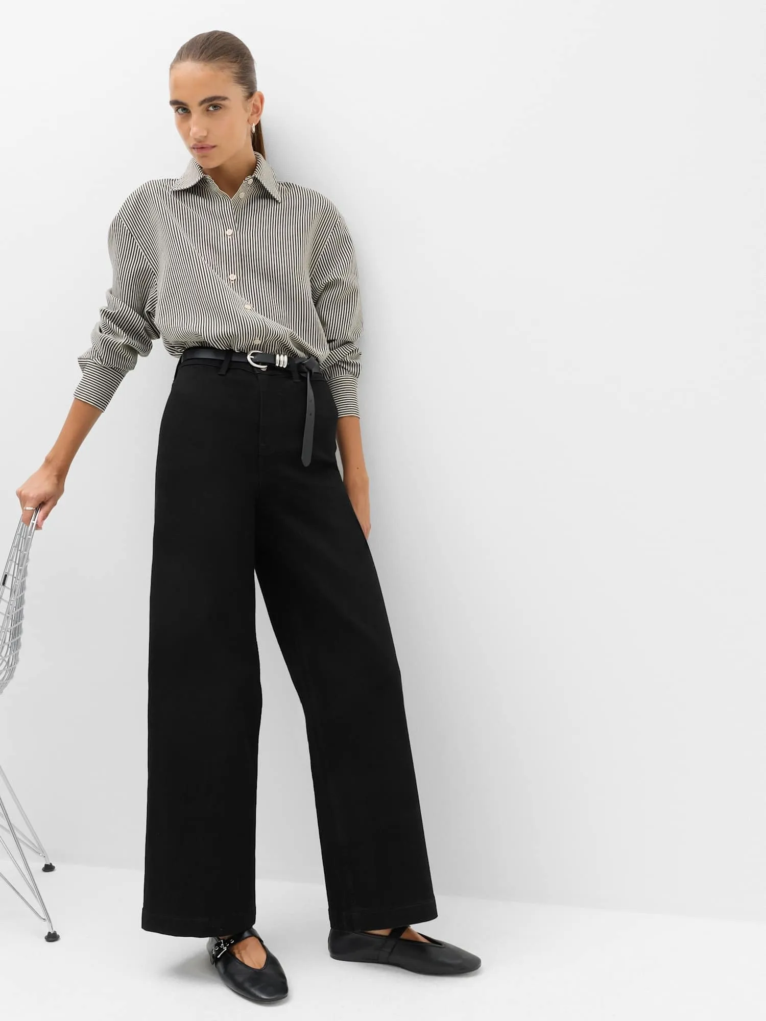 Marks & Spencer Jeans a Gamba Larga Vita Alta alla Caviglia da Donna, Nero, Taglia 50 - immagine 7