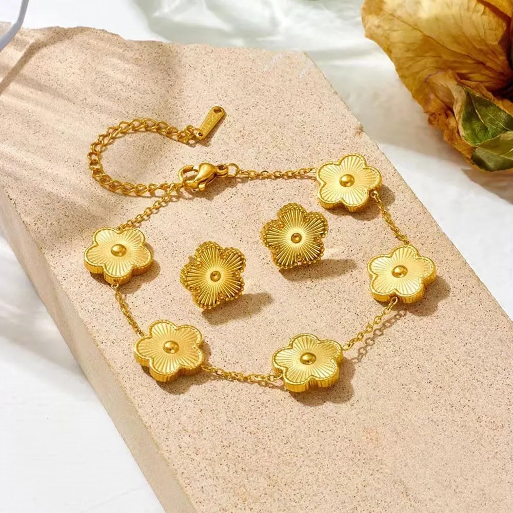 XFSRG Set Gioielli Quadrifoglio con Collana, Orecchini e Bracciale in Acciaio Inossidabile Placcato Oro 18k, Set Cinque Foglie per Donna e Ragazze - immagine 8