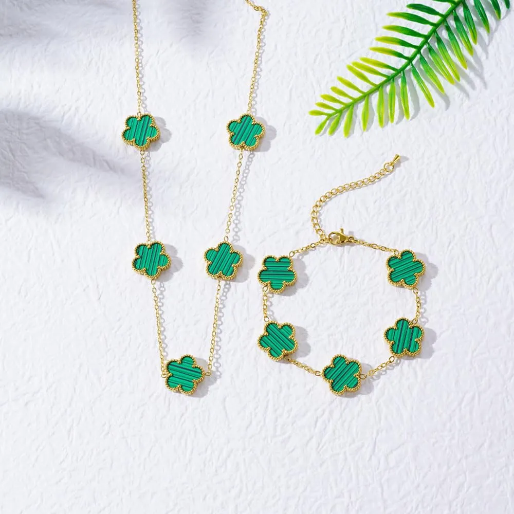 XFSRG Parure Gioielli Quadrifoglio in Acciaio Inossidabile Placcato Oro 18k con Collana, Orecchini e Bracciale per Donna e Ragazze (Verde) - immagine 4