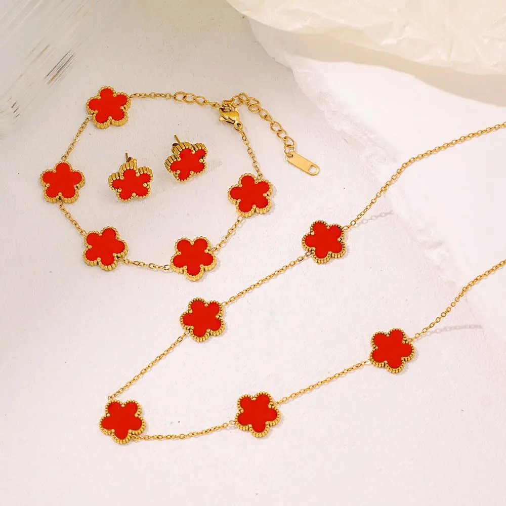 XFSRG Parure Gioielli Quadrifoglio in Acciaio Inossidabile Placcato Oro 18k con Collana, Orecchini e Bracciale - Rosso - immagine 4