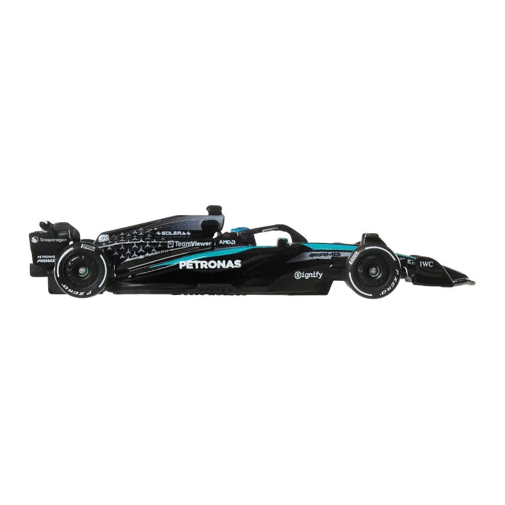 Hot Wheels Premium Formula 1 Mercedes-AMG Petronas Race Car Model - immagine 3