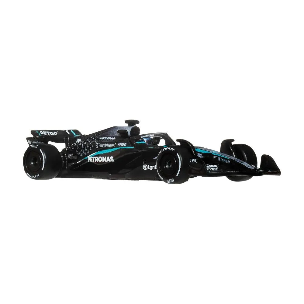 Hot Wheels Premium Formula 1 Mercedes-AMG Petronas Race Car Model - immagine 4