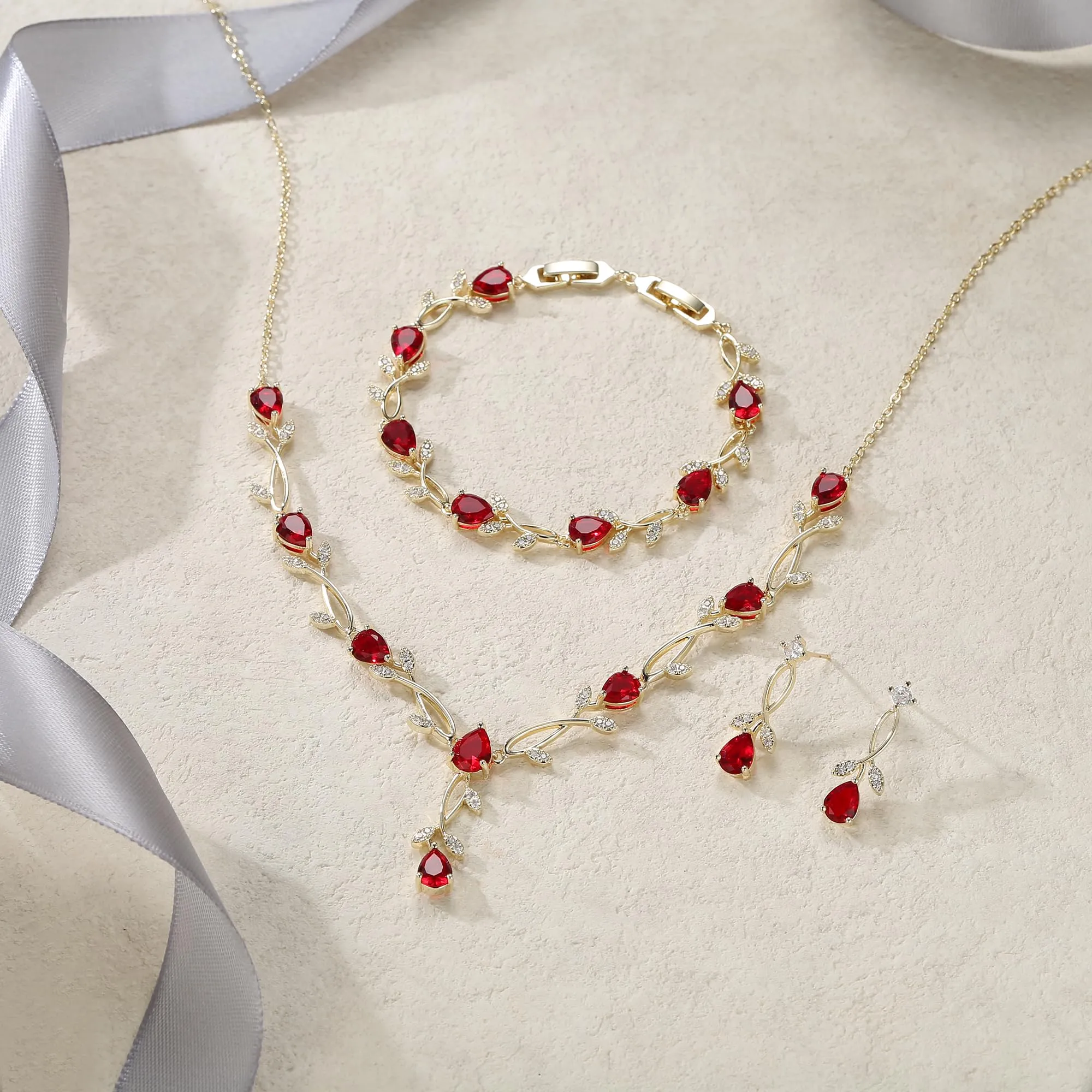 EVER FAITH Set di gioielli da sposa Teardrop Cubic Zirconia foglia di vite, collana, orecchini e bracciale per donna - immagine 3