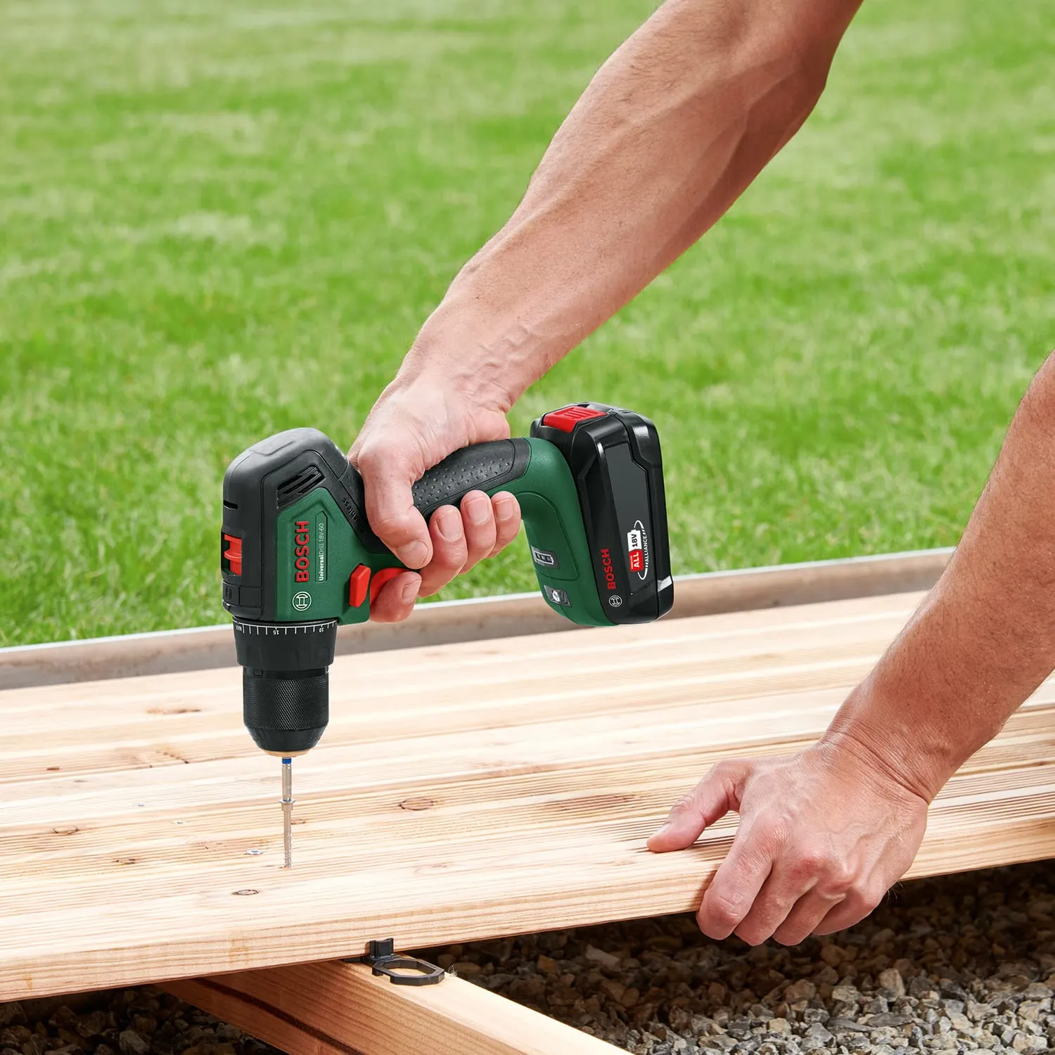 Bosch UniversalDrill 06039D4002 Trapano a Batteria 18V (2 Batterie, In Valigetta), Verde-Nero - immagine 7