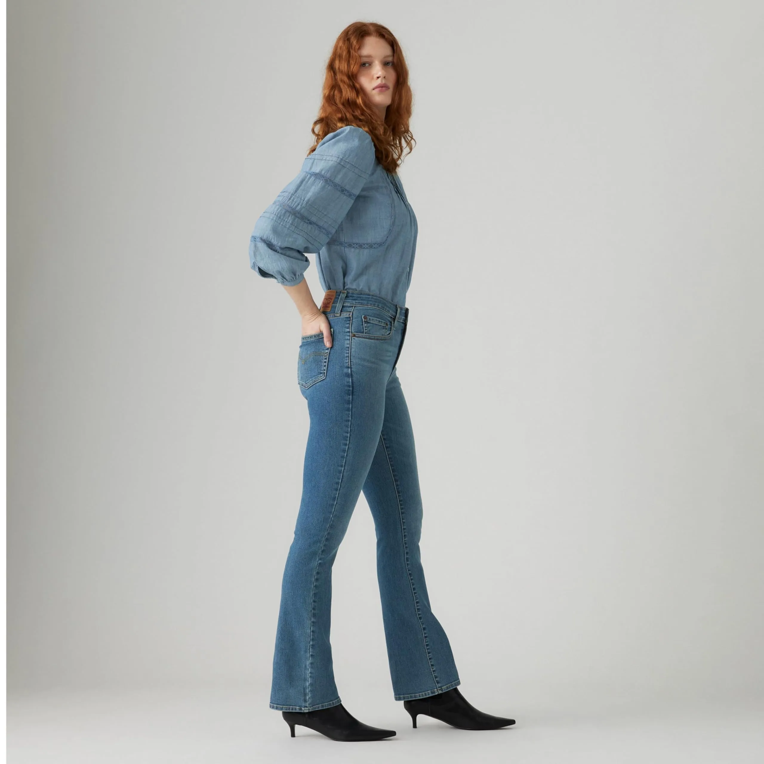 Levi's 725 High Rise Bootcut Jeans - Hint Of Tint - immagine 4