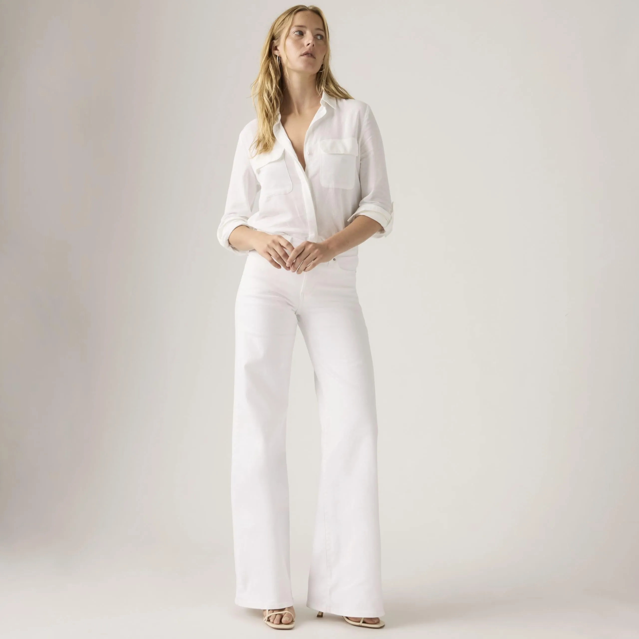 Levi's 318 Shaping Wide Leg Jeans - Soft Clean White - immagine 2