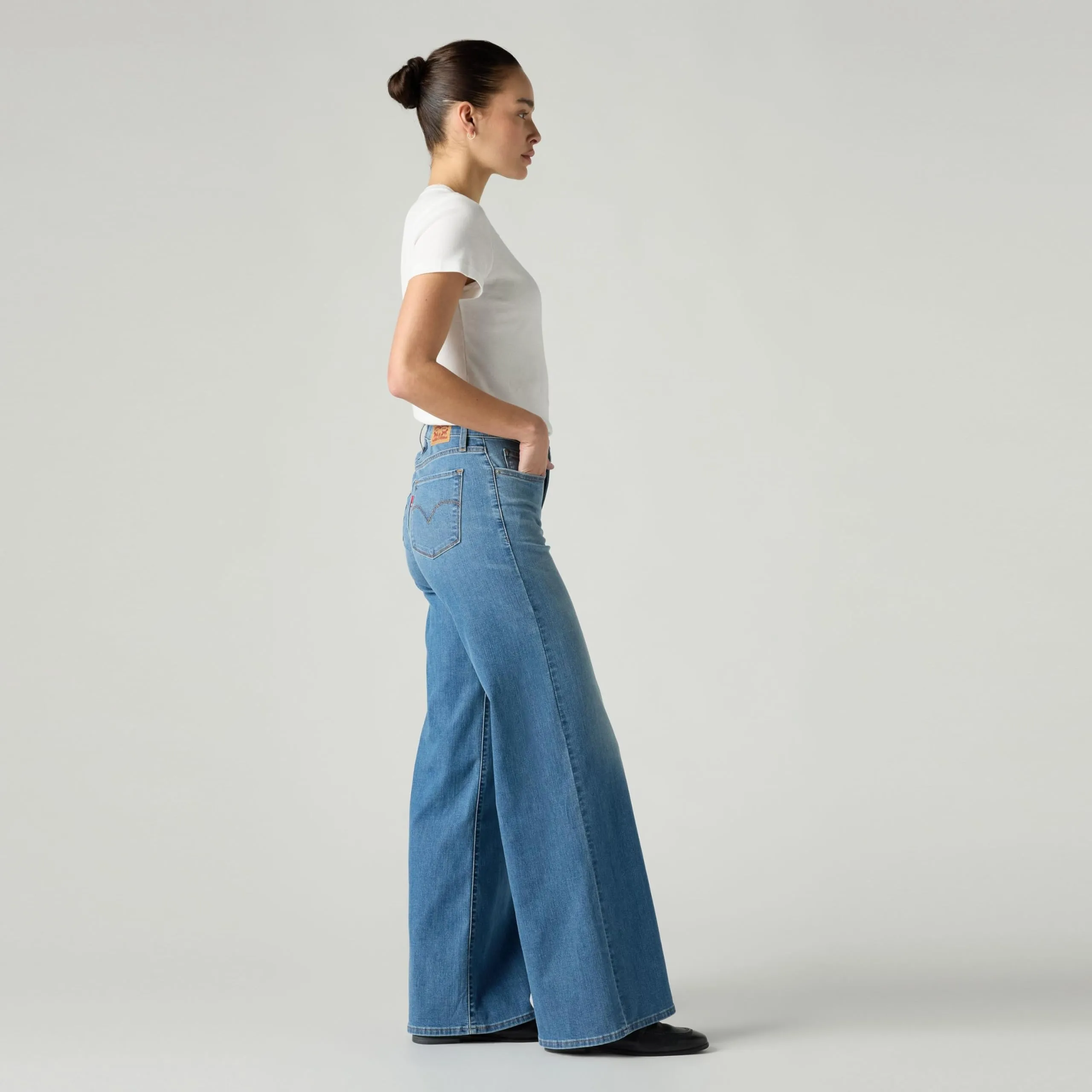 Levi's 318 Shaping Wide Leg Jeans - Cool Satisfaction - immagine 4