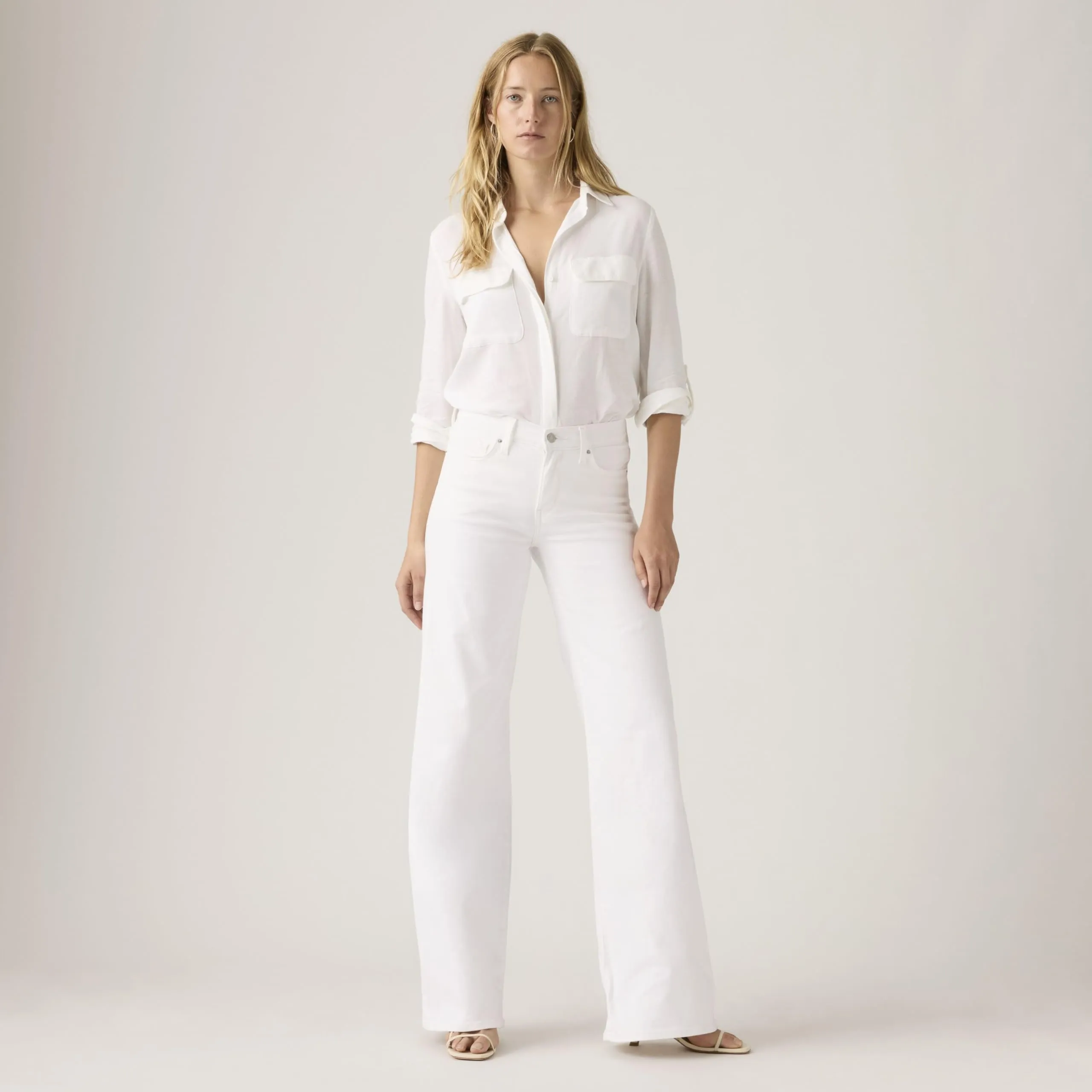 Levi's 318 Shaping Wide Leg Jeans - Soft Clean White - immagine 7