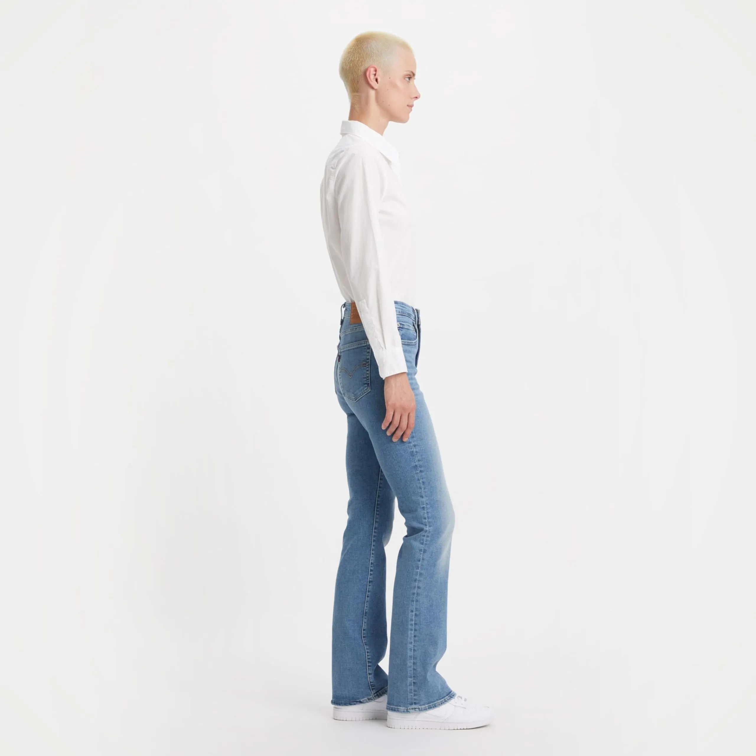 Levi's 725 High Rise Bootcut Jeans - Blue Wave Light (32W / 30L) - immagine 3