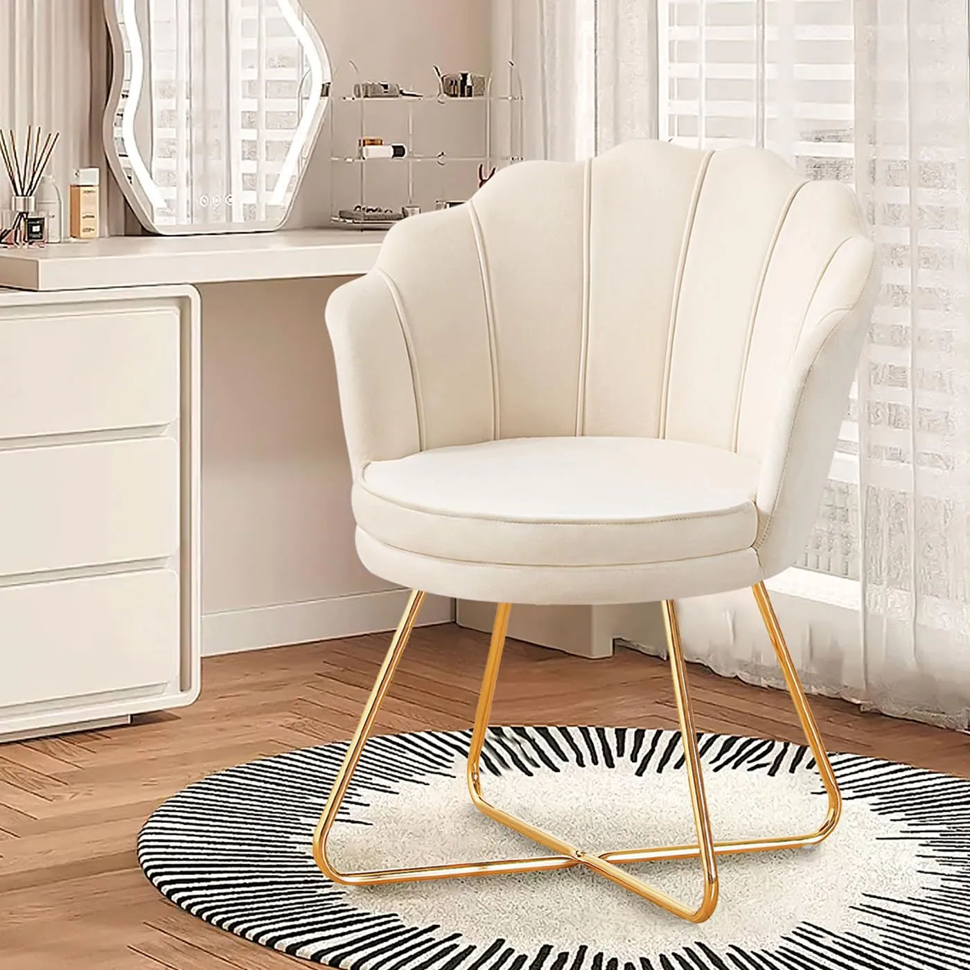 Hellove Poltrona Conchiglia in Velluto con Gambe in Metallo Dorato, Beige - immagine 7