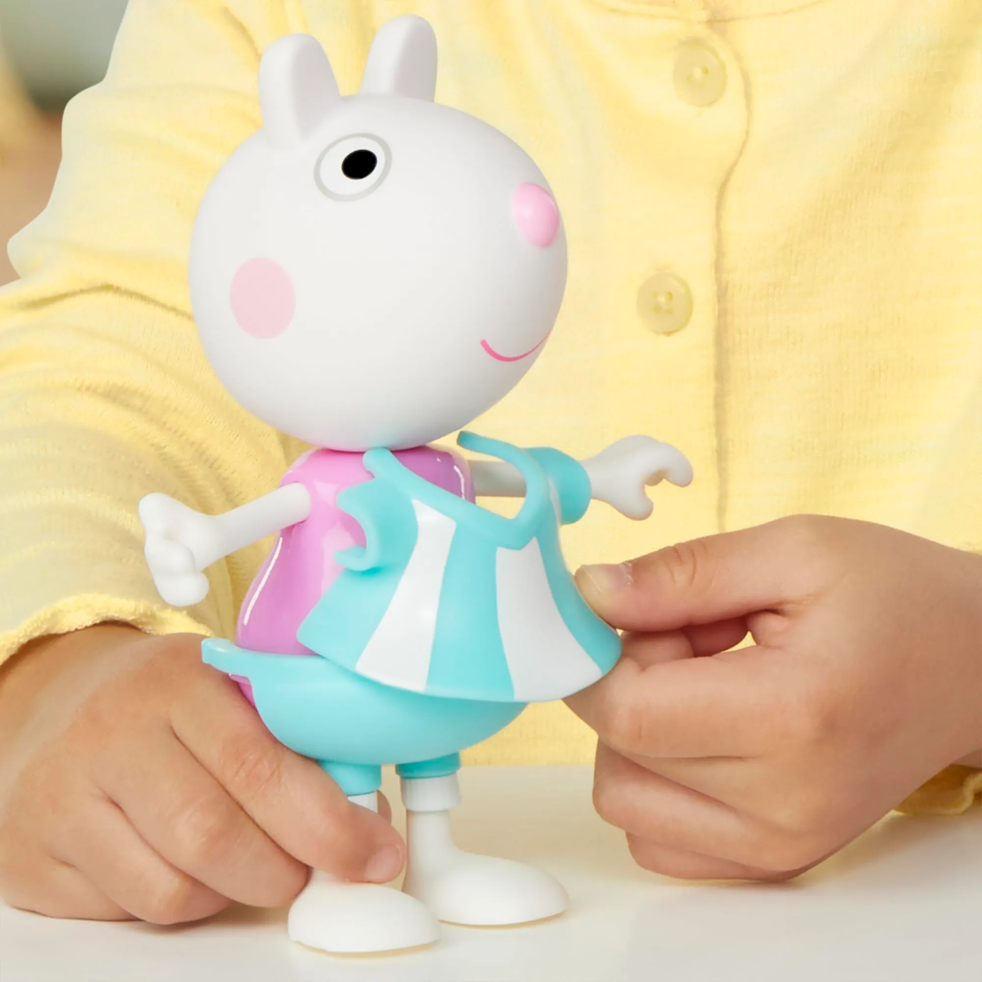 Peppa Pig Suzy Sheep Dress-Up Figure, 6 Inches - immagine 9