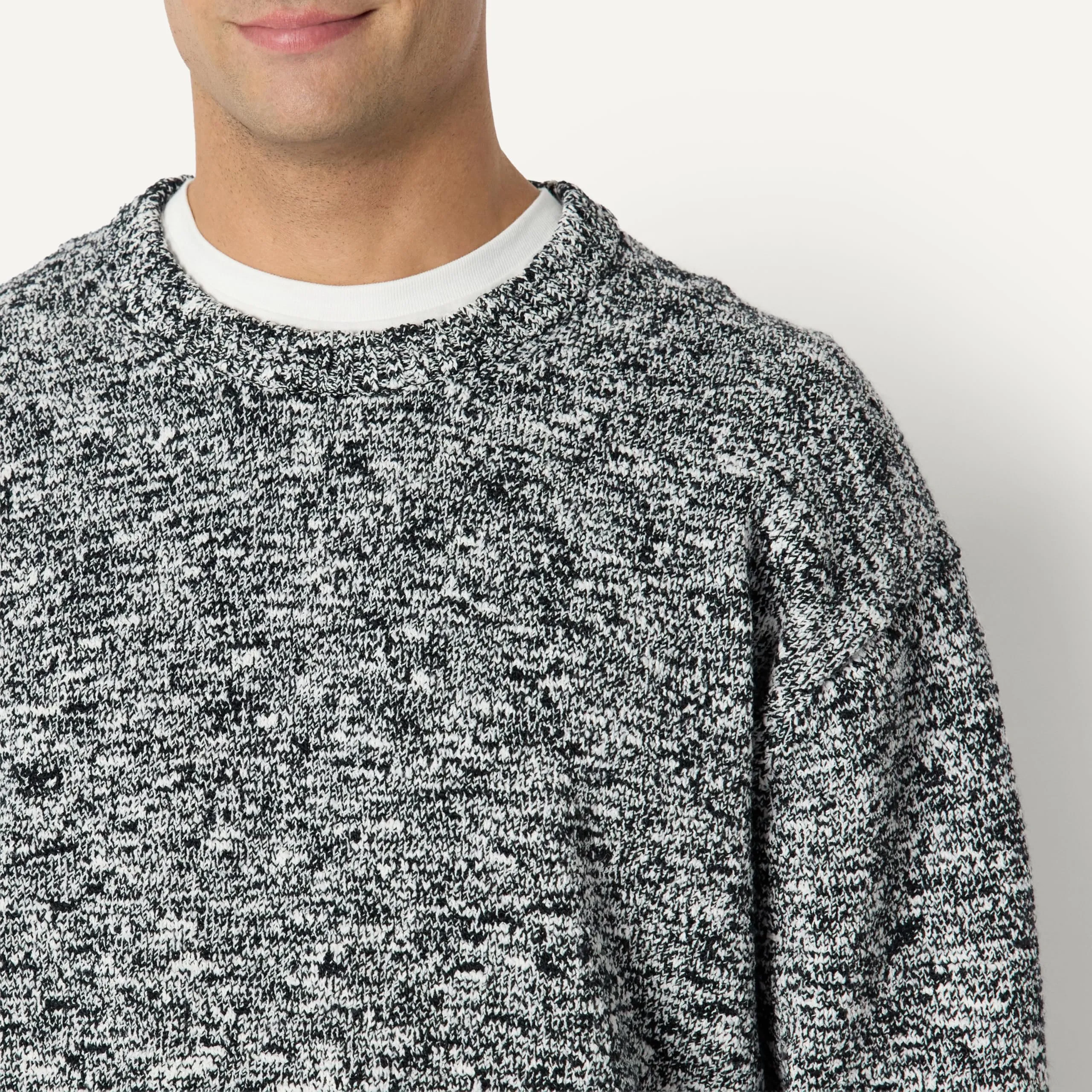 Amazon Essentials Pullover Vestibilità Comoda Uomo, Nero Mélange, S - immagine 5