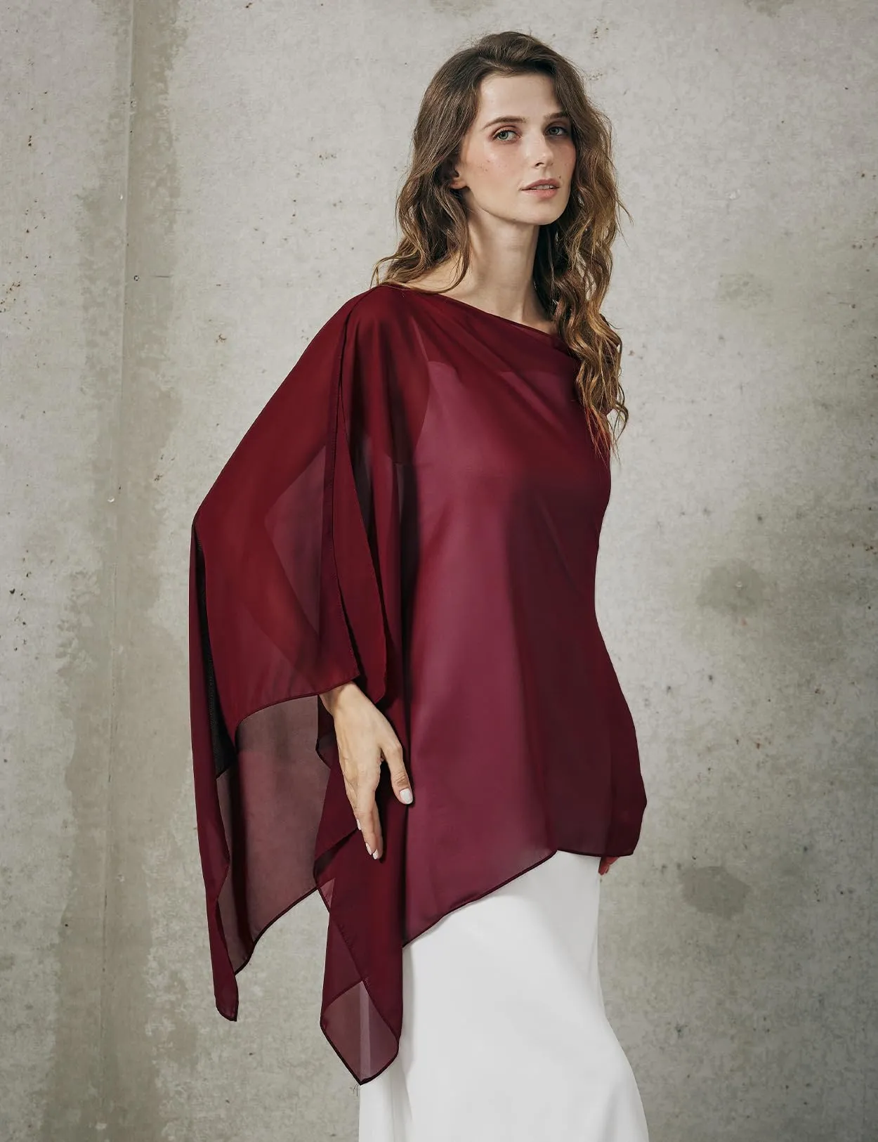 BEAUTELICATE Scialle Elegante Donna Poncho Coprispalle in Chiffon, Borgogna - immagine 3
