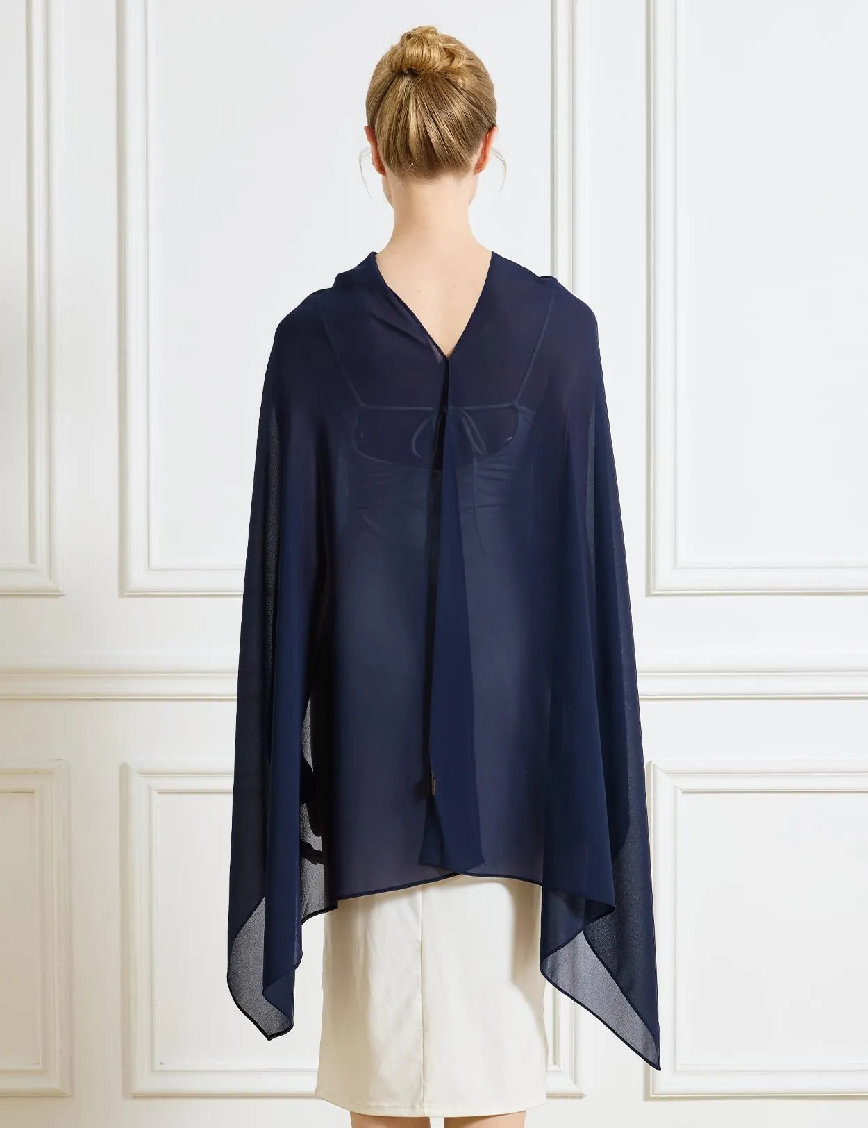BEAUTELICATE Scialle Elegante Donna Poncho Coprispalle in Chiffon, Blu Marino - immagine 4