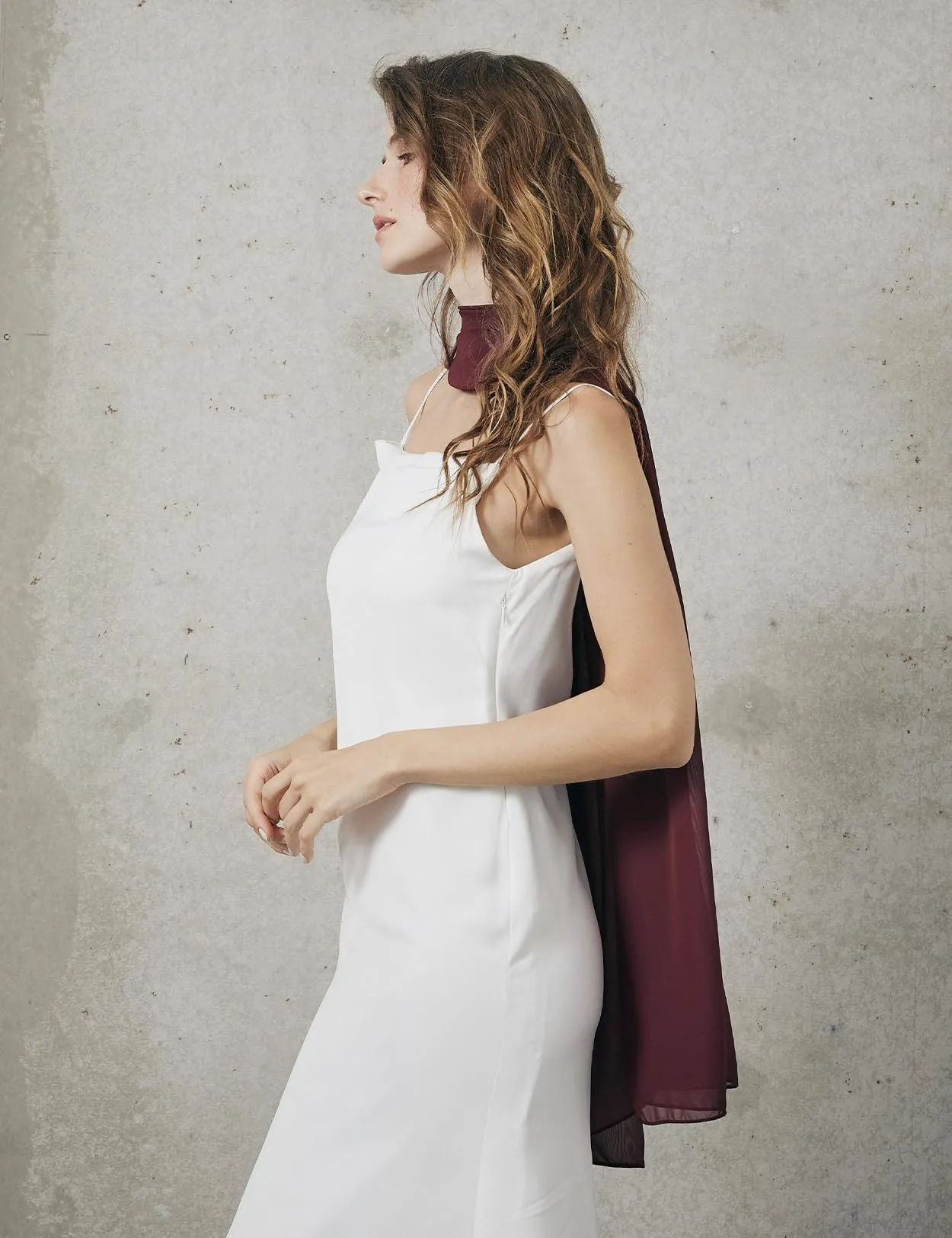 BEAUTELICATE Scialle Elegante Donna Poncho Coprispalle in Chiffon, Cabernet - immagine 4
