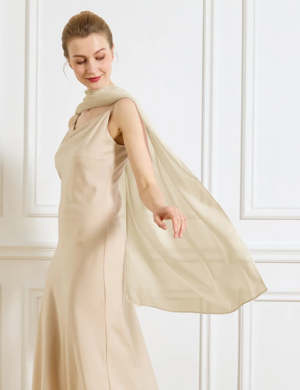 BEAUTELICATE Scialle Elegante Donna Poncho Coprispalle in Chiffon, Champagne - immagine 4