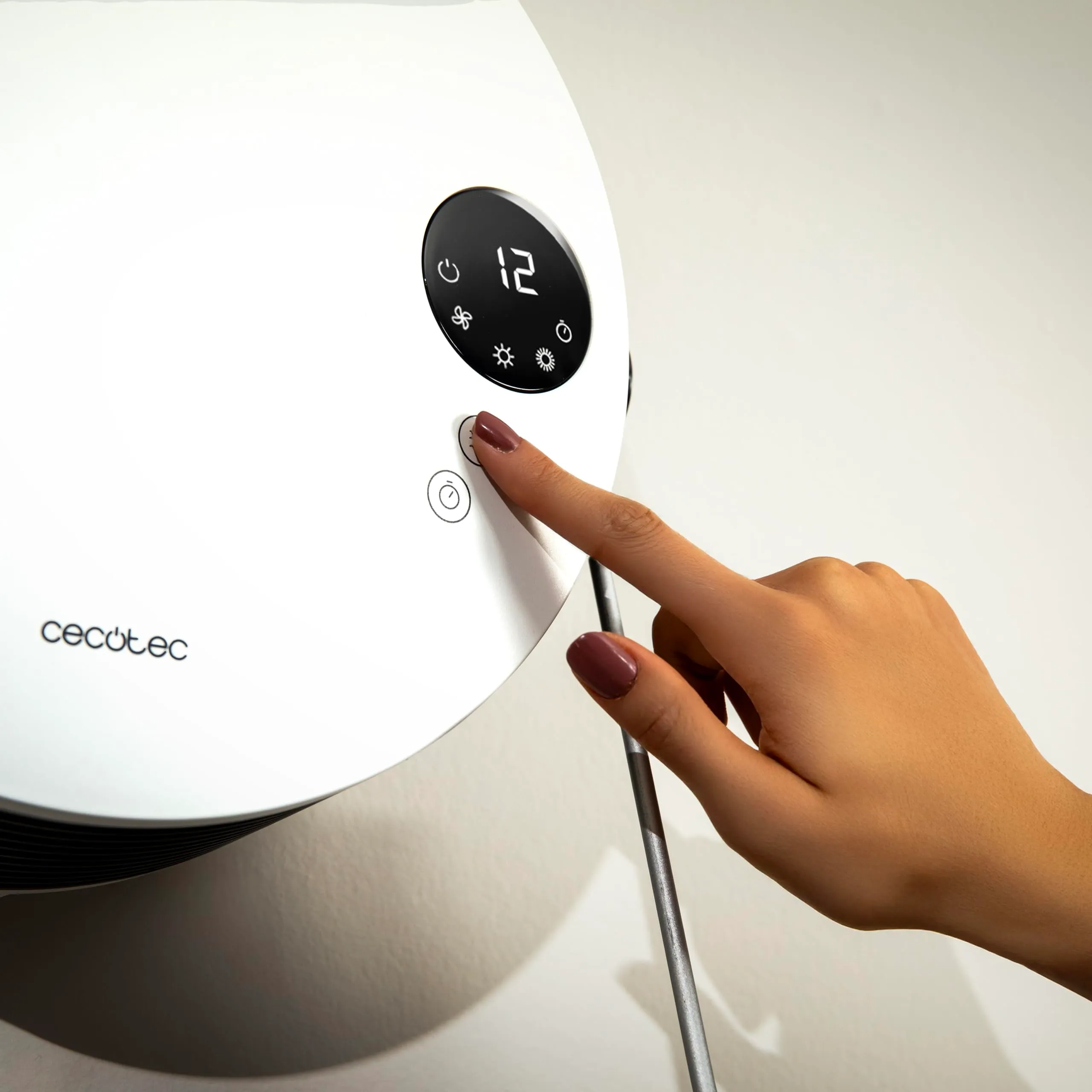 Cecotec ReadyWarm 2000 Round Scaldasalviette Ceramico da Parete, 2000W, 2 Livelli, LED, Touch Control, Telecomando, Timer, IP22 - immagine 5