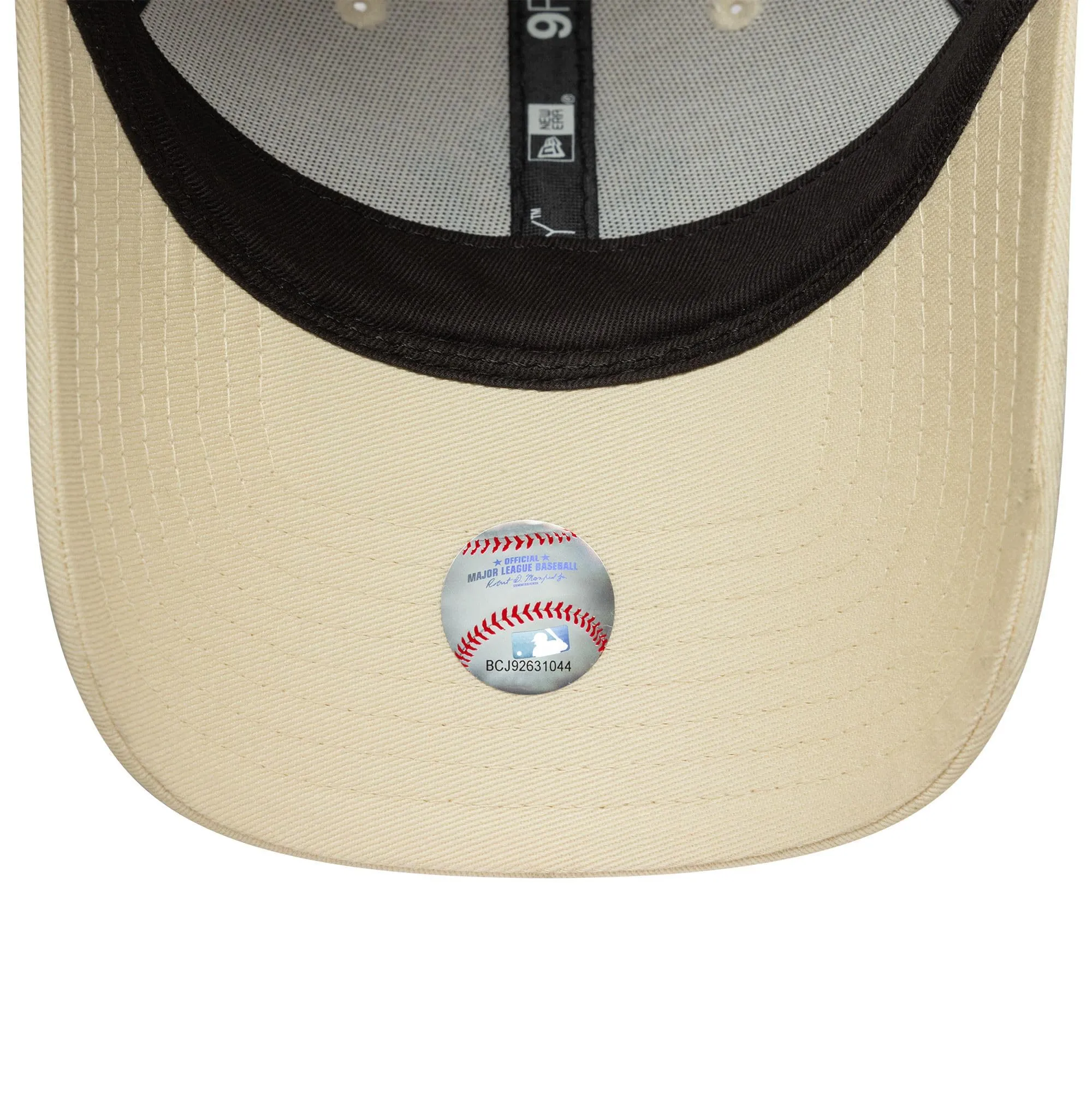 New Era New York Yankees 9Forty Cappello Donna Logo Metallico Beige - immagine 5