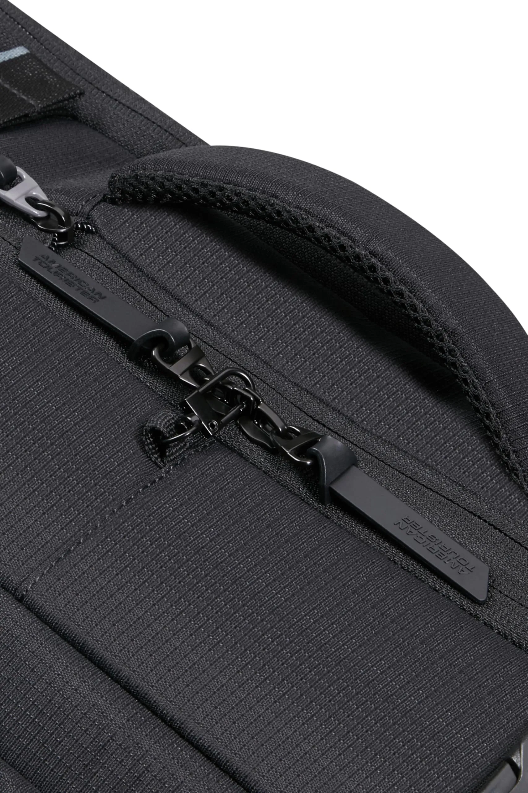 American Tourister Take2Cabin Zaino da viaggio espandibile 17,3 pollici, 55 cm, 42,5/48,5 L, Nero - immagine 6