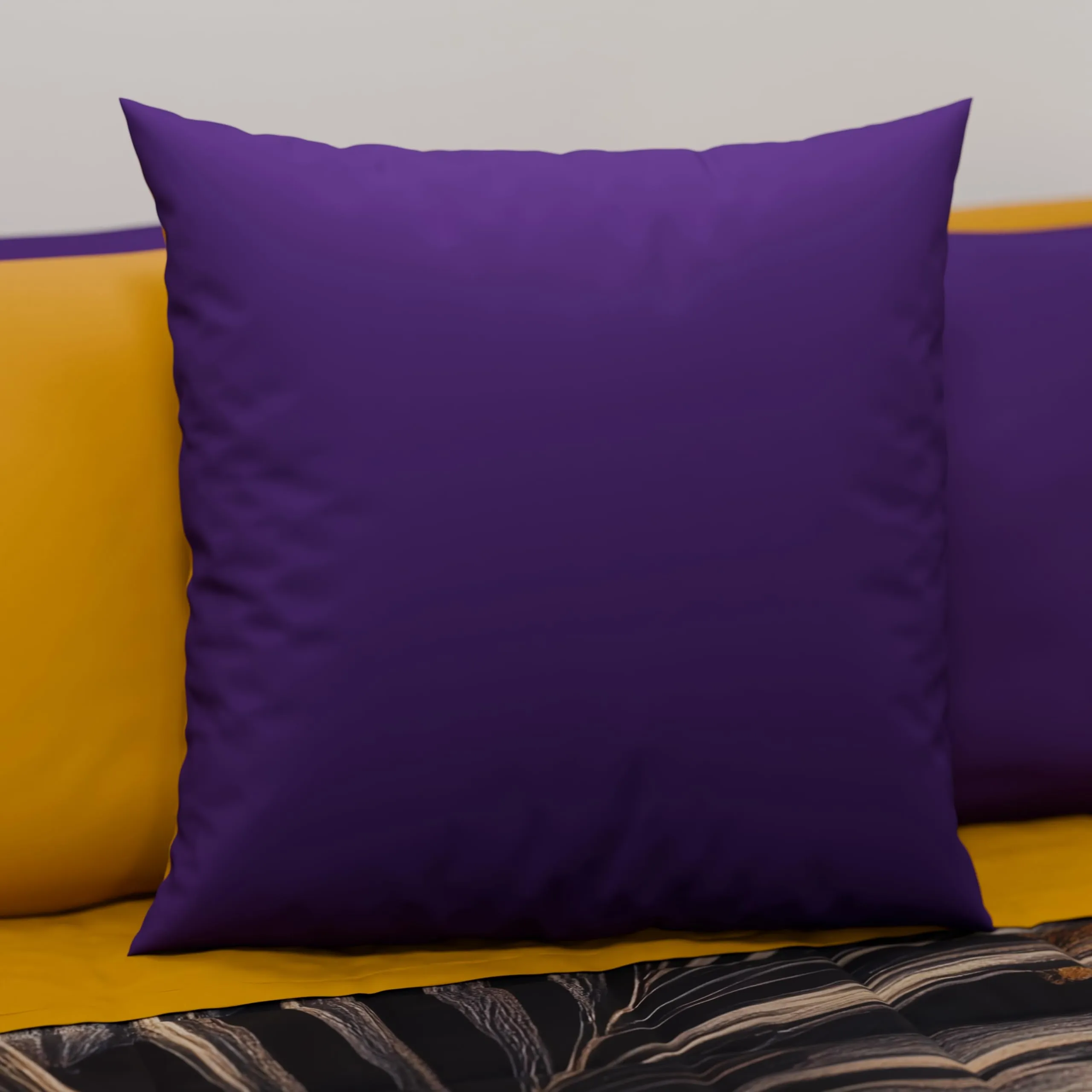 PETTI Artigiani Italiani Coppia di Federe Cuscino 40x40 cm in Microfibra Double Face, Viola Giallo Ocra, Set di 2 - immagine 2