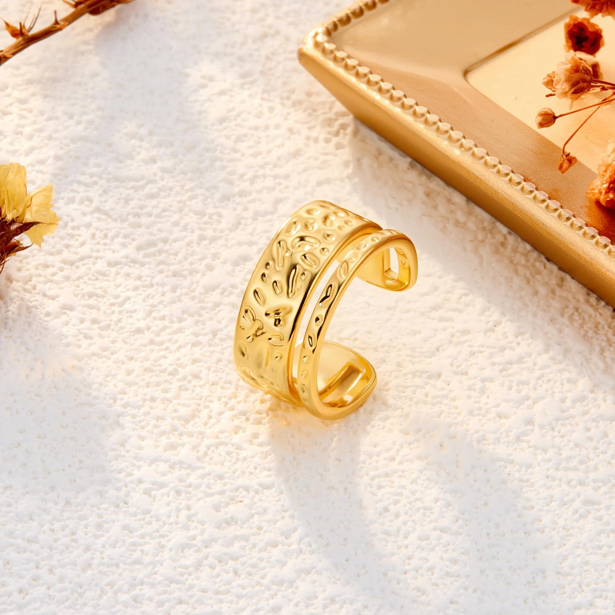 ALEXCRAFT Anello Oro 18K Placcato Aperto Doppio Strato Martellato Unisex R0356 - immagine 6