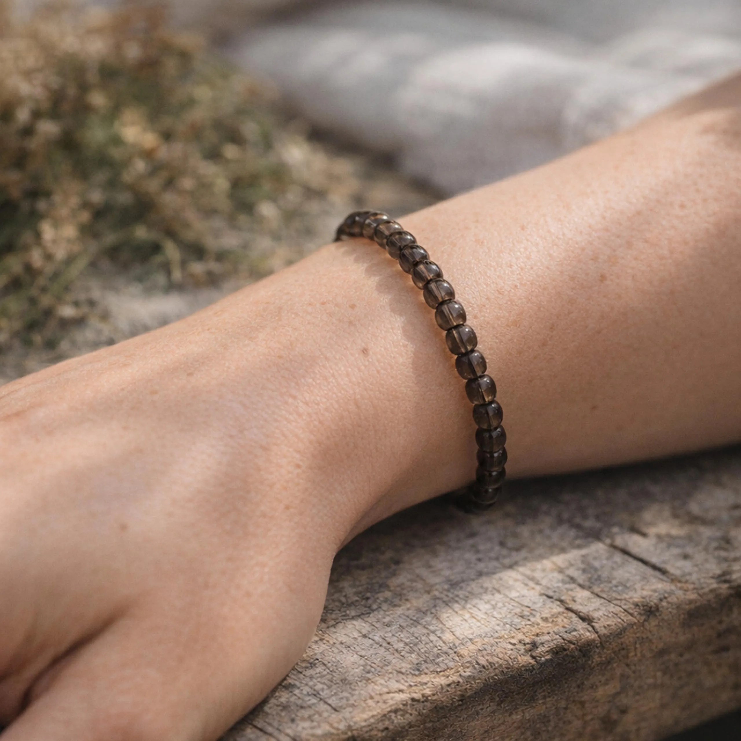 Lebensquelle Plus Mini bracciale con perline 4-5 mm (Quarzo fumé) - immagine 2